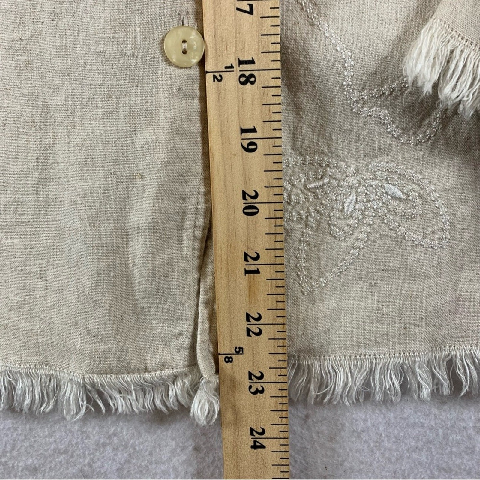 VTG Womens Coastal Grandma Linen Blend Button Top Sz M Ecru Beaded Raw Hem Boho