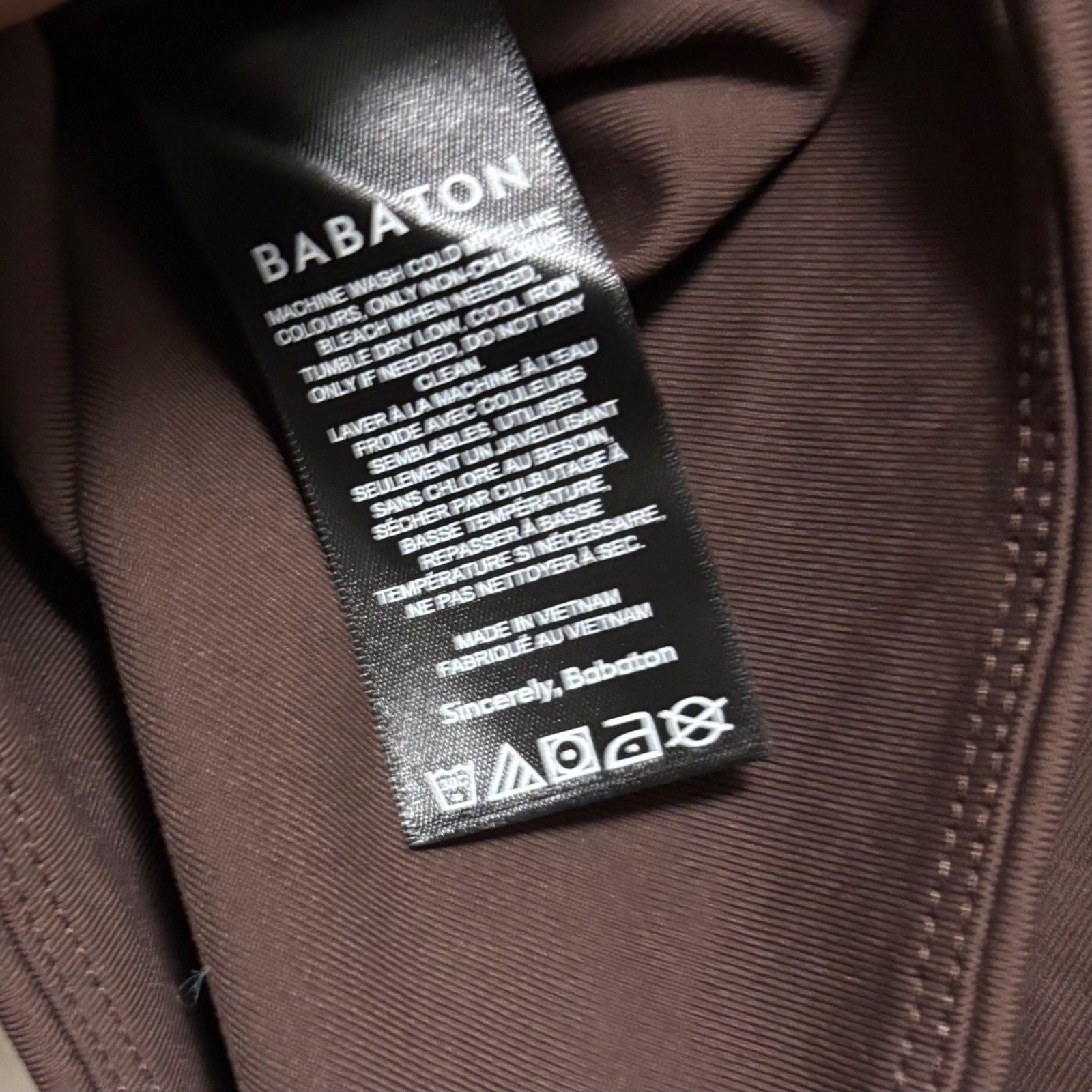 Aritzia Babaton Contour Splendid Crew Longsleeve Brown Top Size S