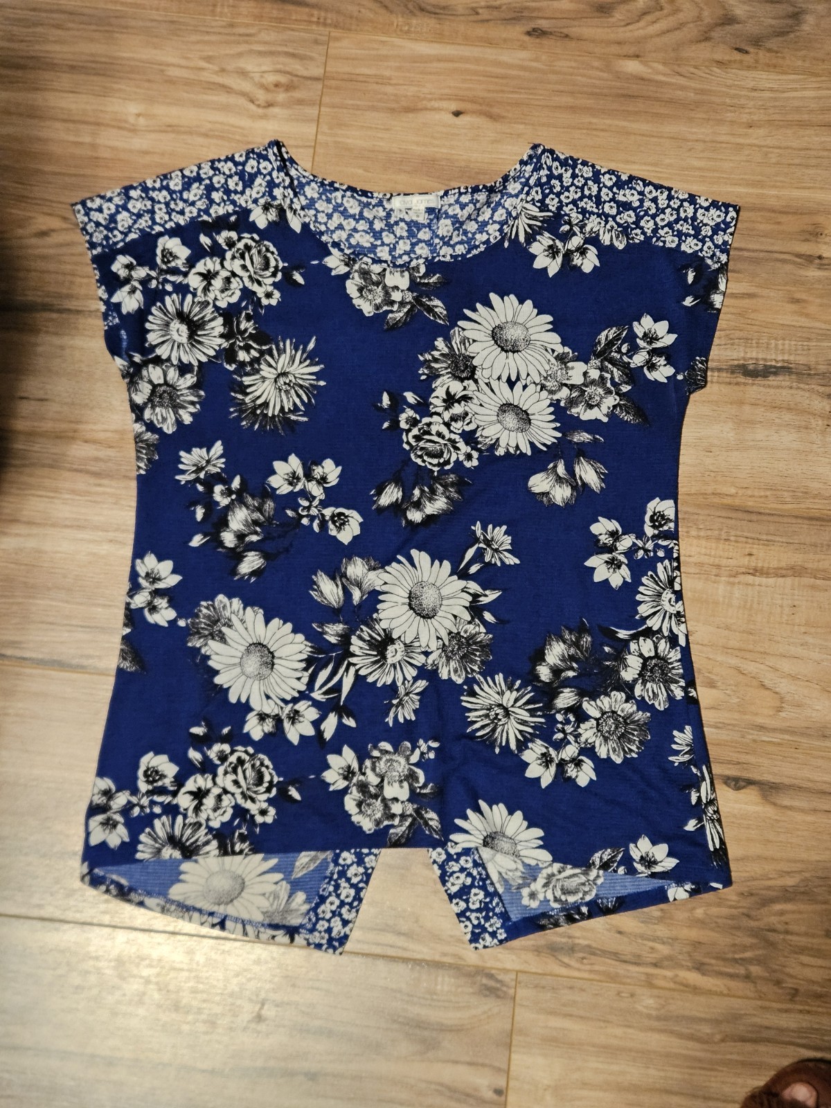Blue Floral Womens Shirt Size Small