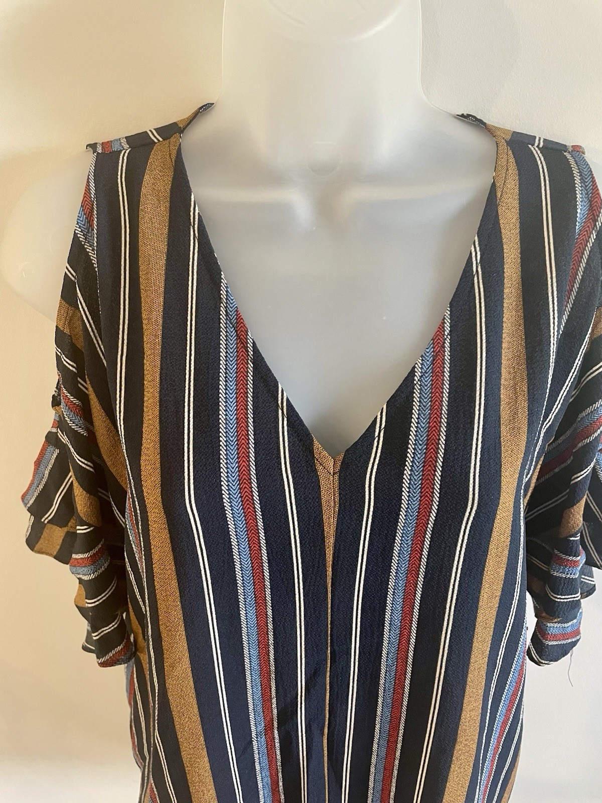 New Andree by Unit Striped Ruffle Blouse Size Medium M Top Summer Workwear NWT