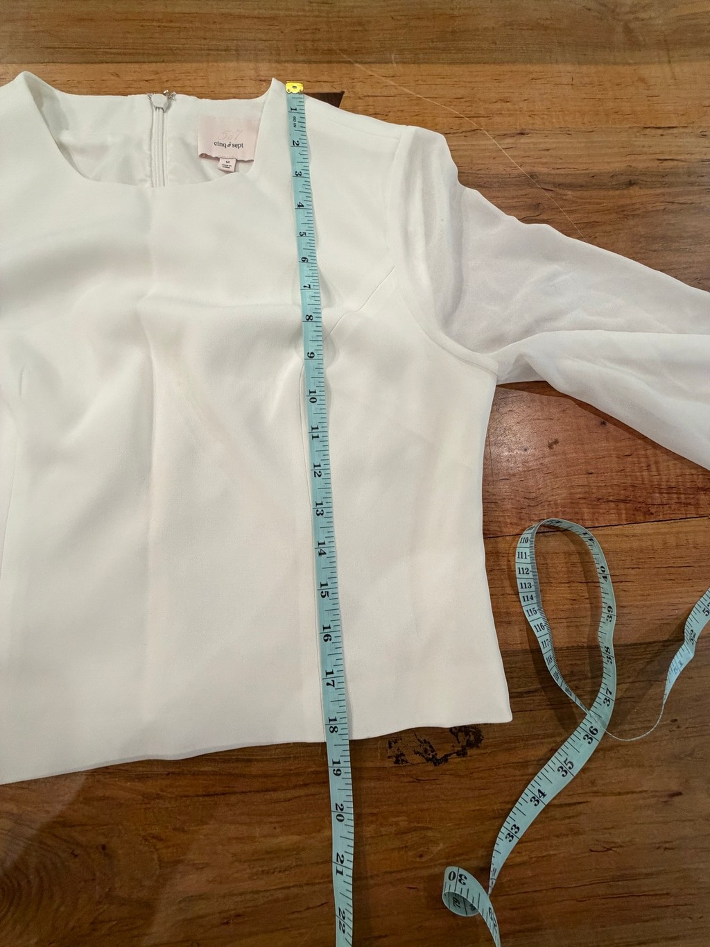 Cinq à Sept Elissa Sheer Sleeve Cropped Blouse Top White Size M Silk Blend