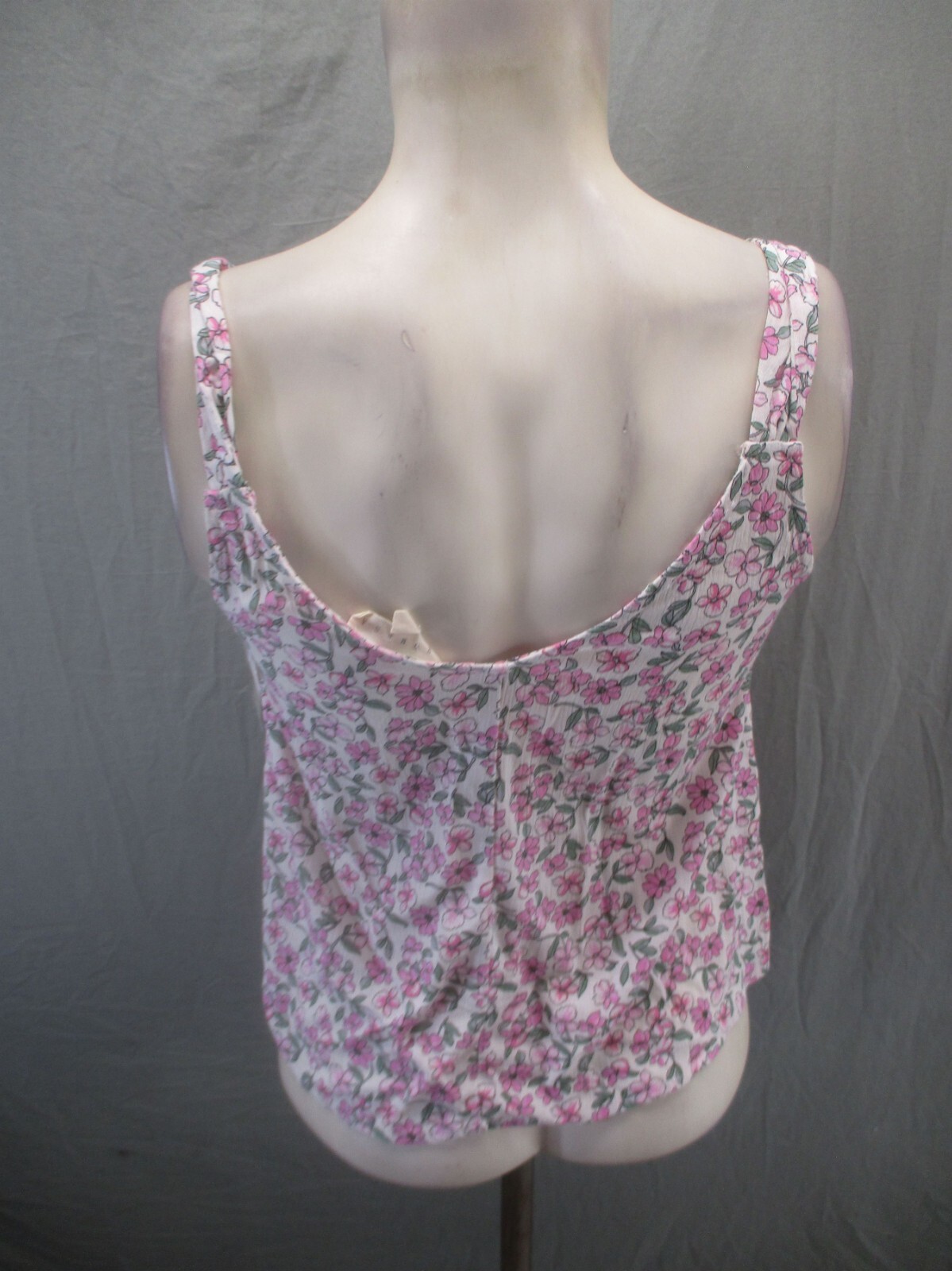 NWT Promesa Size S Womens Floral Scoop Neck Open Back Lightweight Cami Top 052