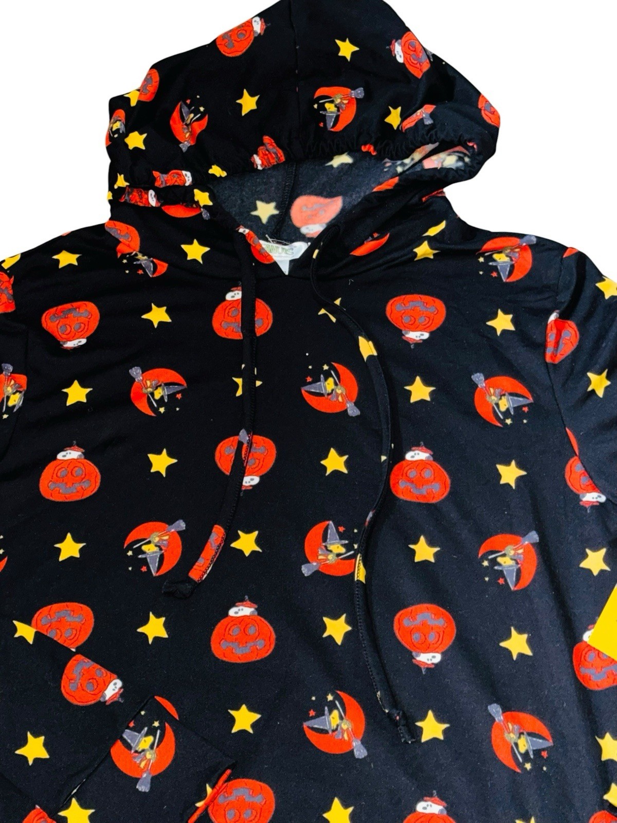 NWT PEANUTS Womens SMALL BLACK Snoopy Woodstock Pumpkin WITCH Halloween HOODIE