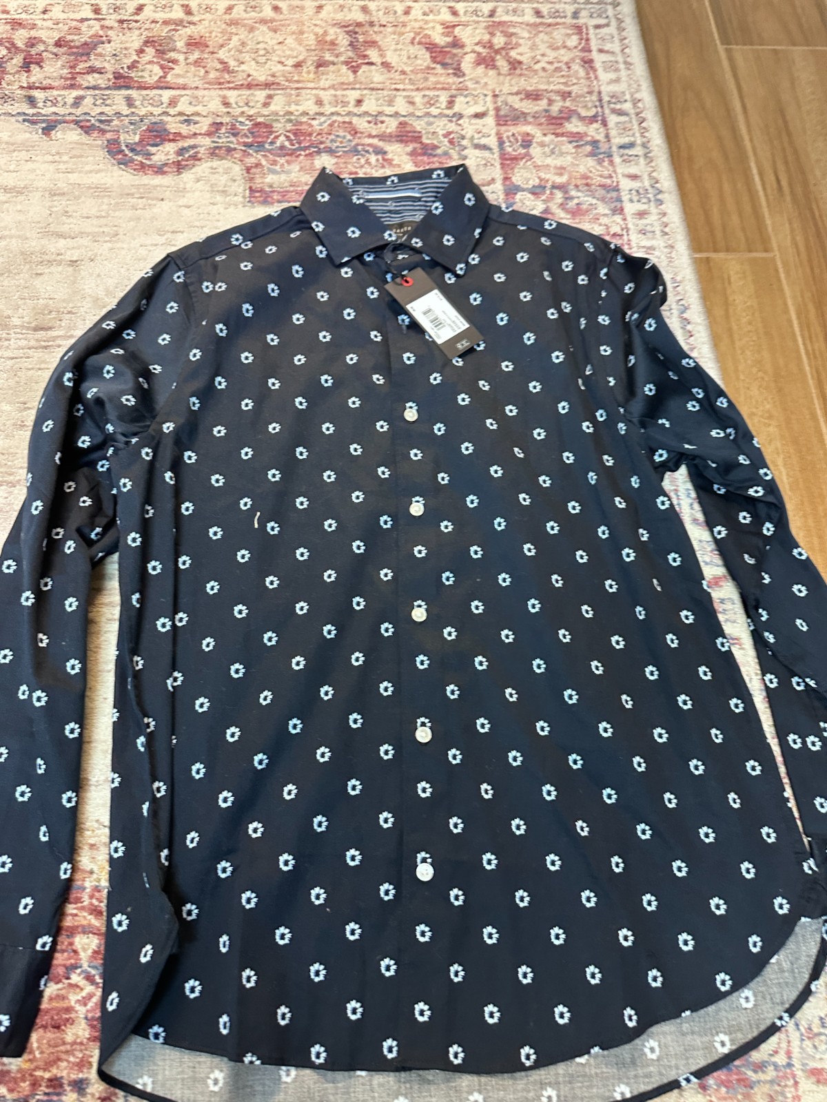 Lot of Ted Baker Men’s Soren Daisy Print Dress Shirts In Size M and L-Brand New!