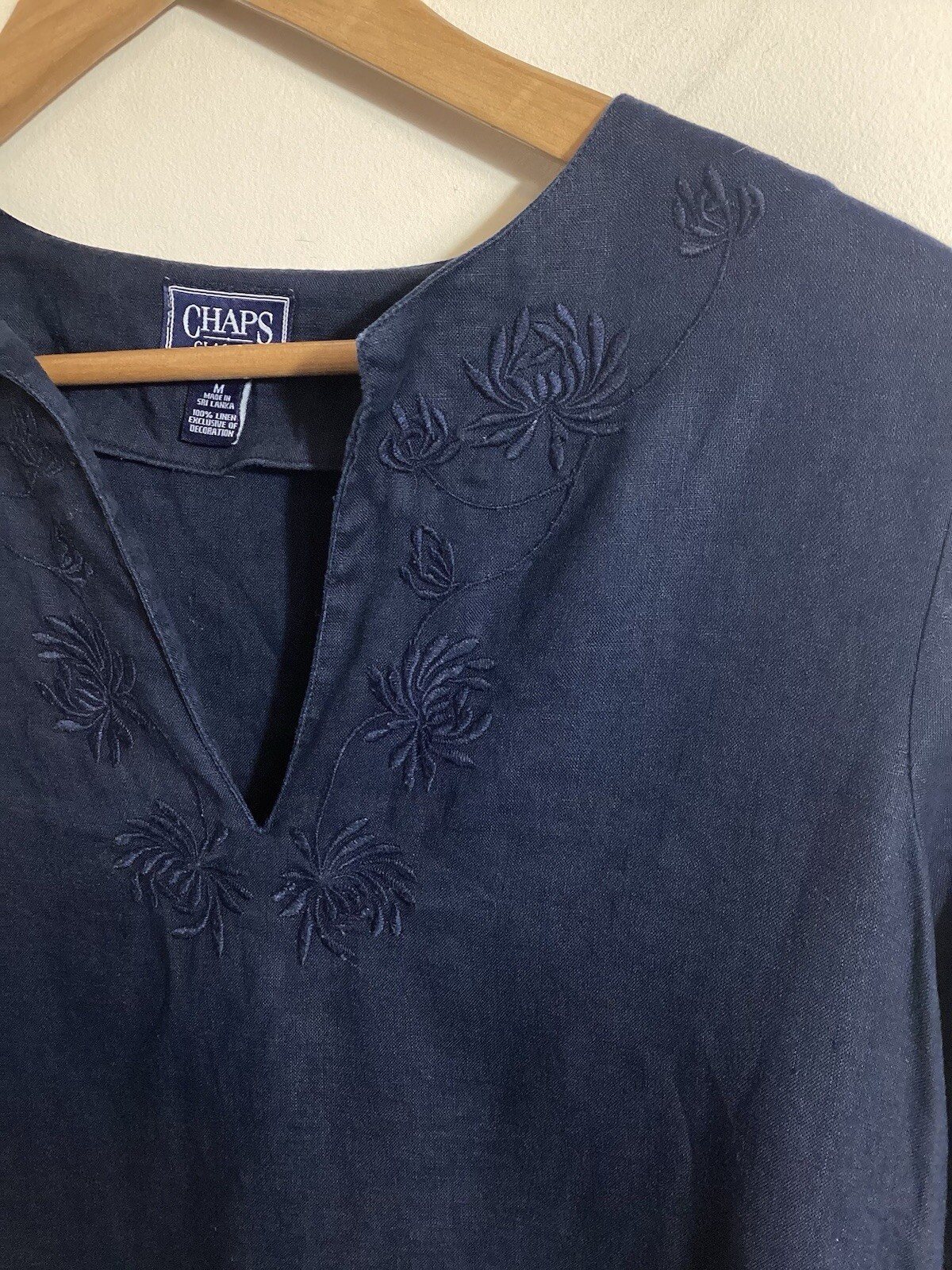 Chaps Classic Linen Tunic Top Size M Navy Embroidered Boho Neutral Resortwear