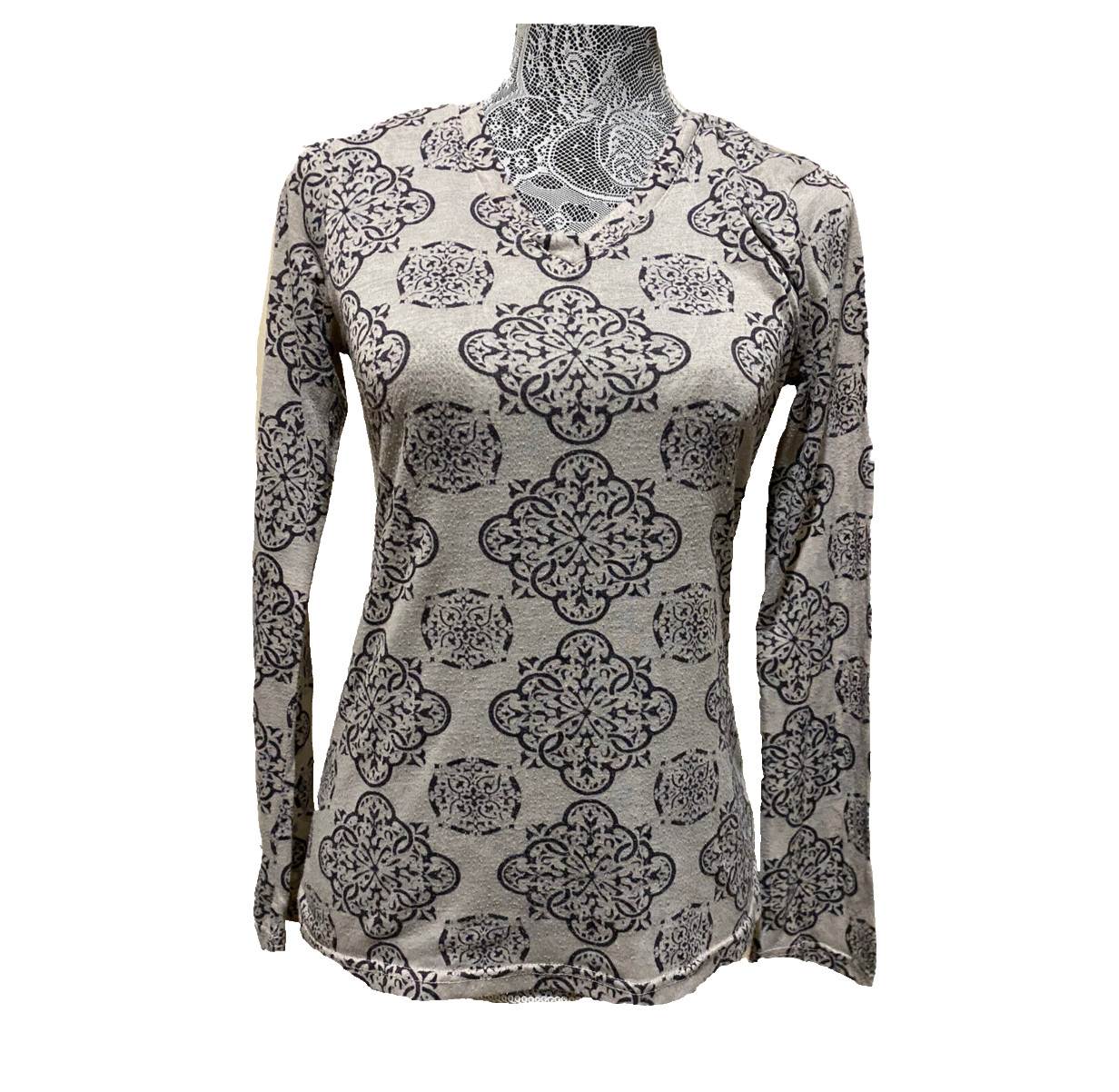 Marika Balance Collection Womens M Gray Medallion Print Long Sleeve Stretch Yoga