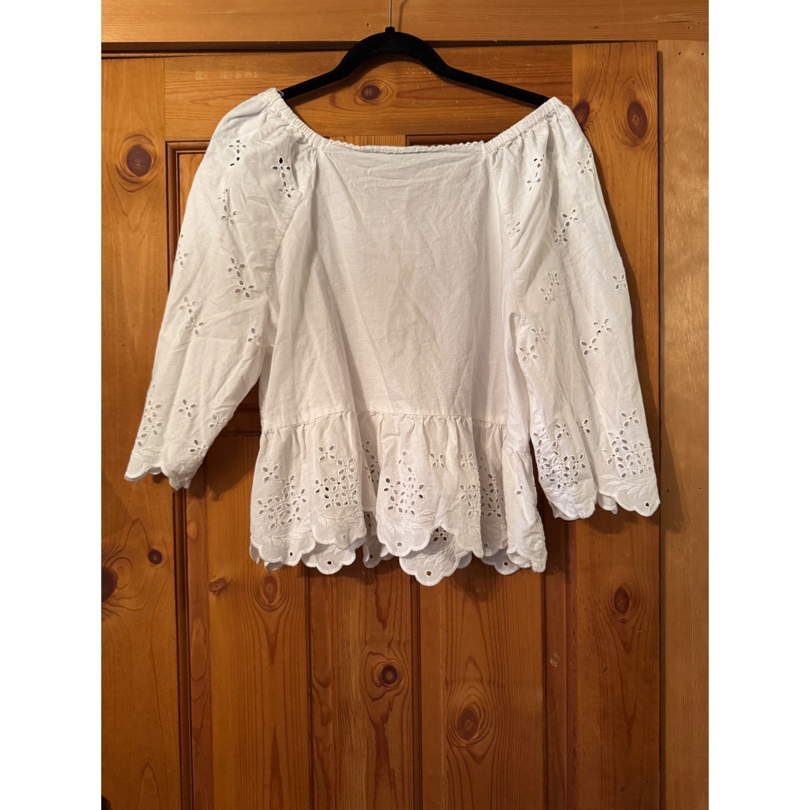 Calligraphie White Eyelet Peasant Blouse Tie front Embroidery Scalloped Top L