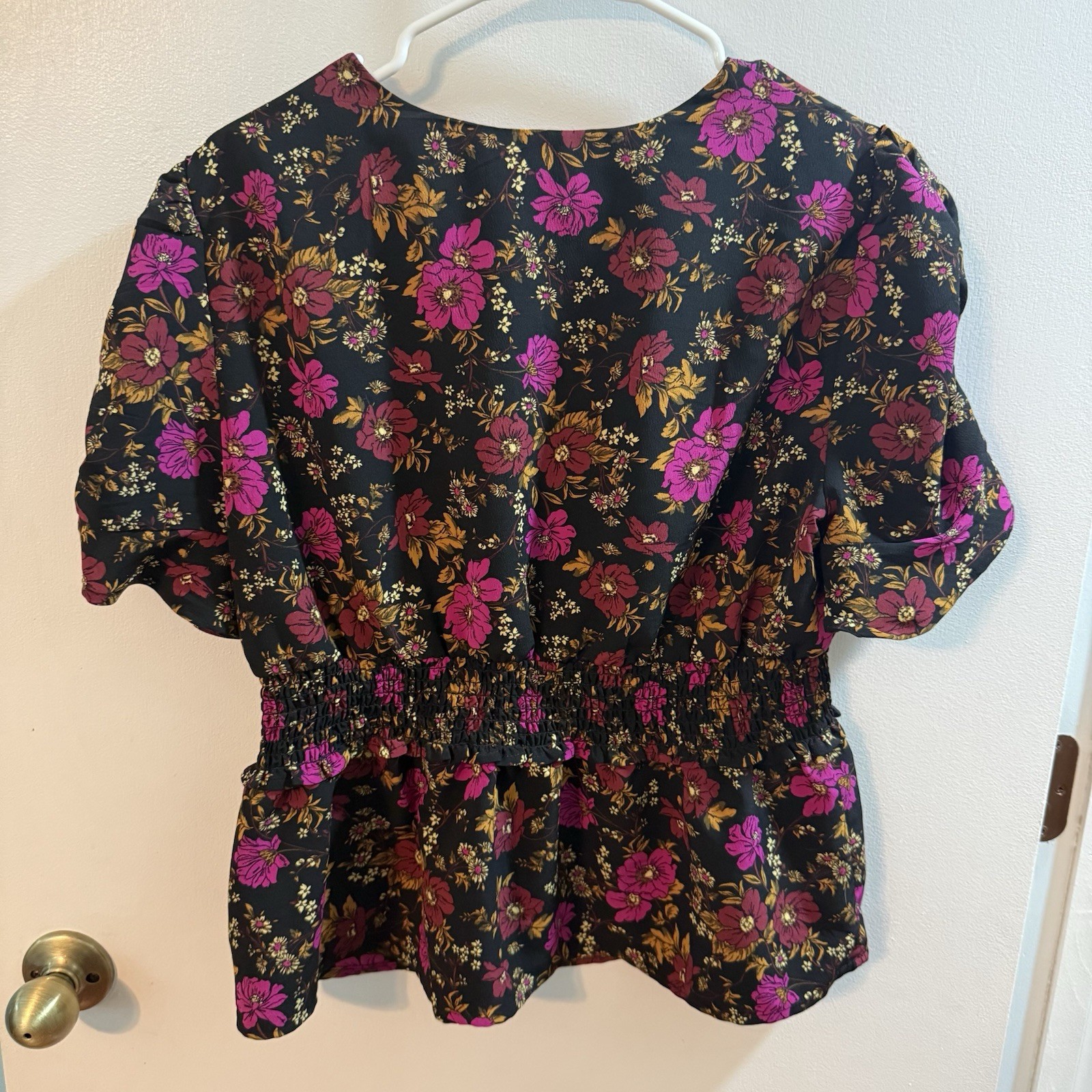 Rabbit Rose Black Floral V-Neck Flutter Short Sleeve Smocked Peplum Blouse XL
