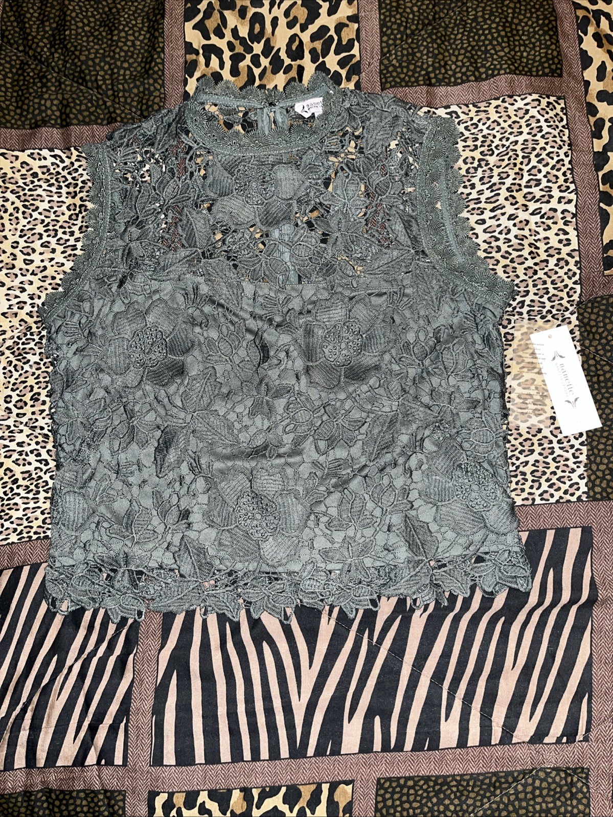 NWT Nanette Lepore Prairie Sage Floral Lace Tank Top Blouse Size M Mock Neck