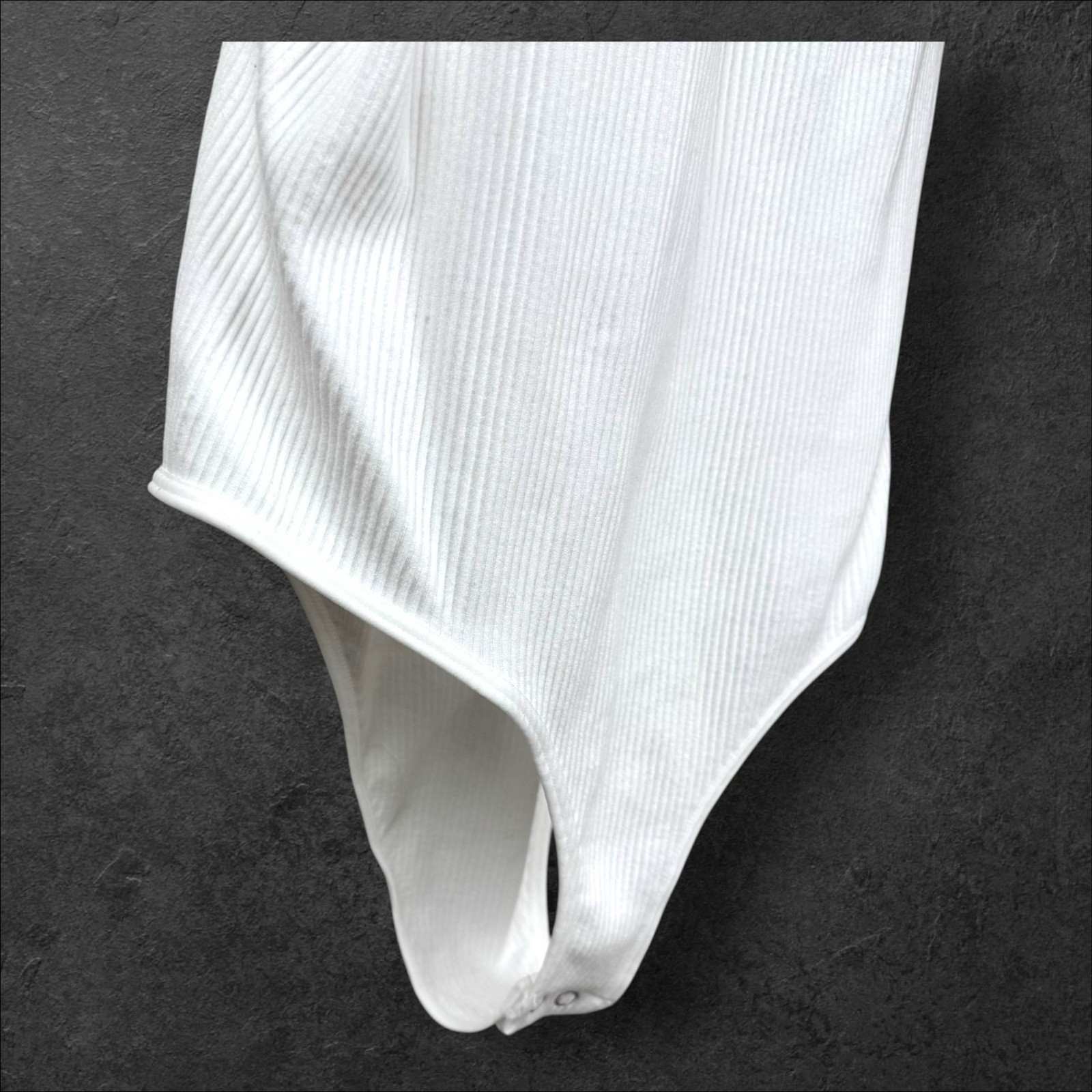Ribbed Thong Bodysuit Womens Size M/L White Stretch Padded Capsule Wardrobe