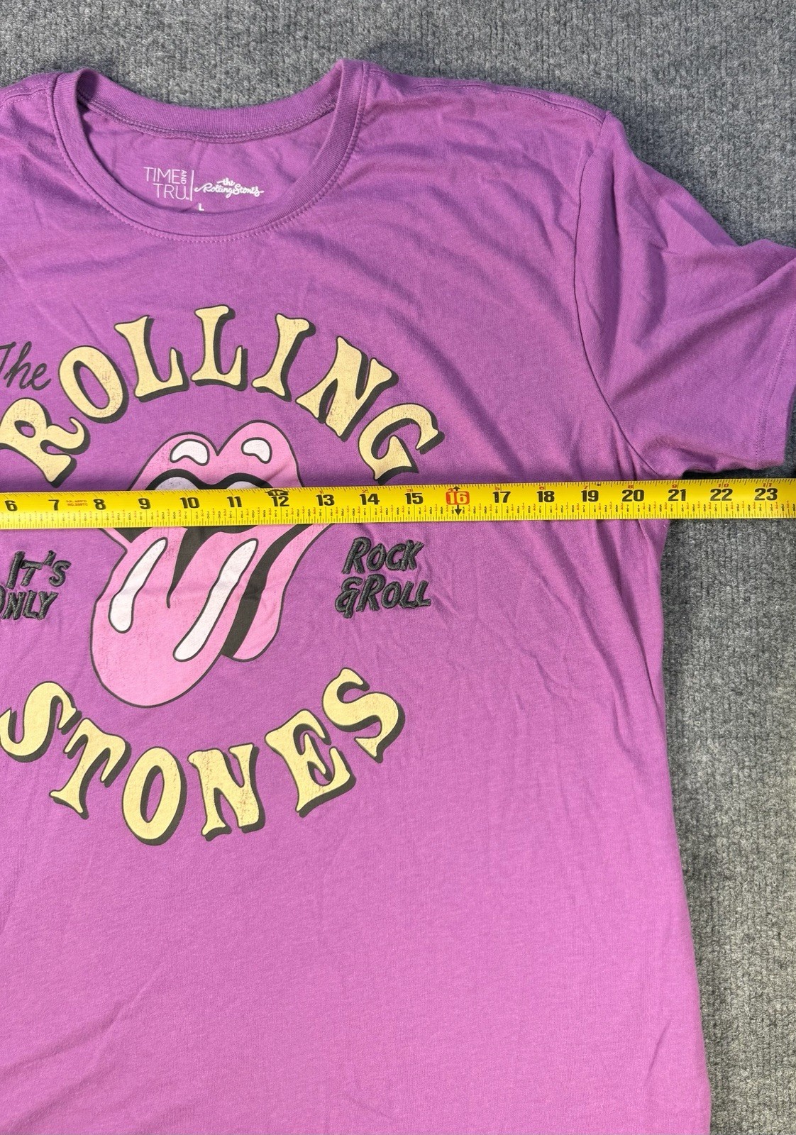The Rolling Stones T Shirt Women’s Size Large Concert Tour Band Music Purple