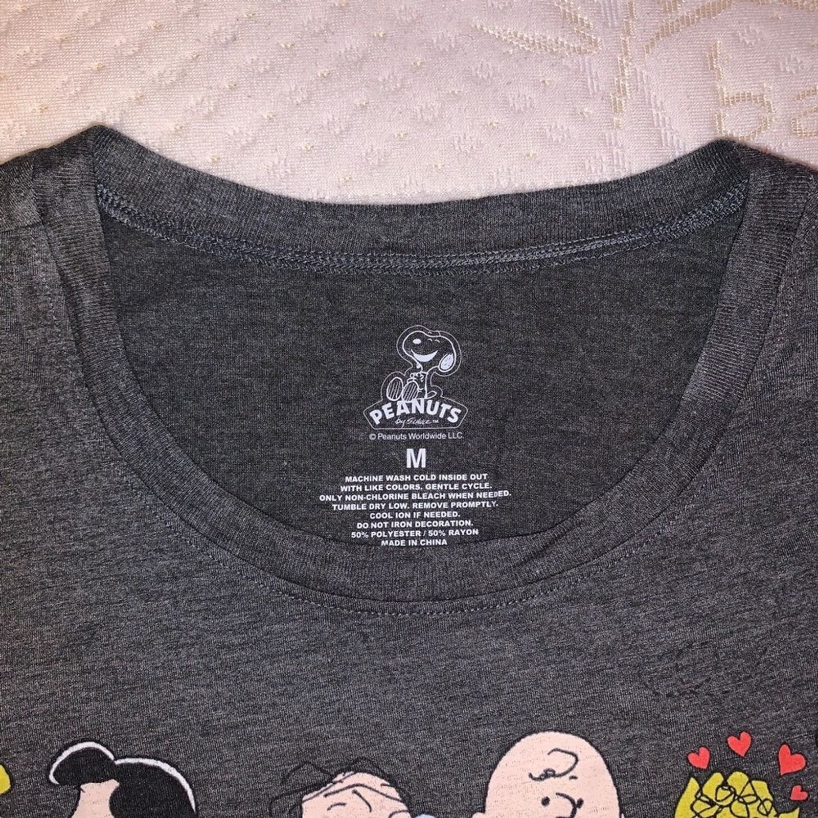 Peanuts Snoopy & Friends Gray Crop Top T-Shirt
