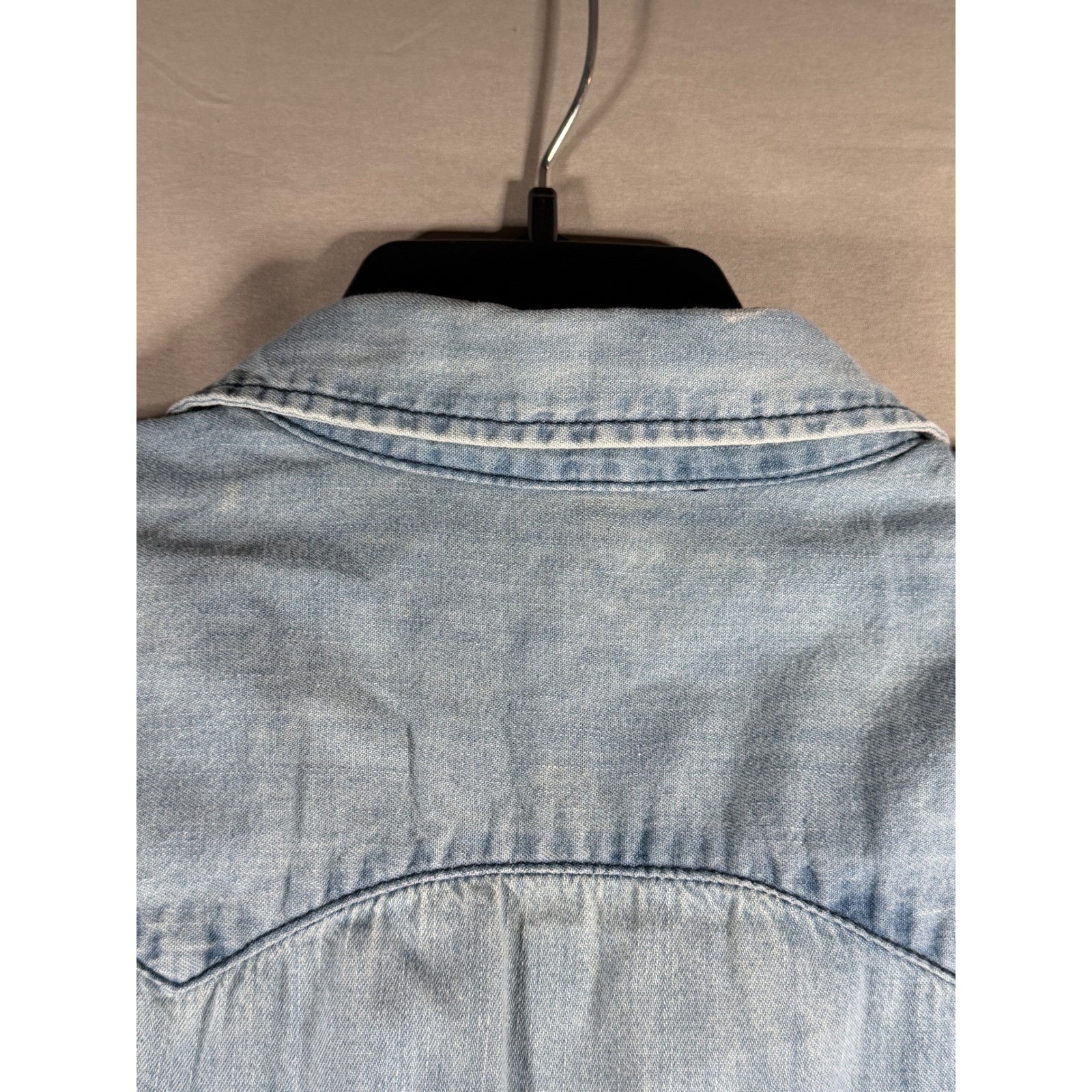 Free People Womens Light Wash Denim Western Snap Button Down Shirt Frayed Hem L