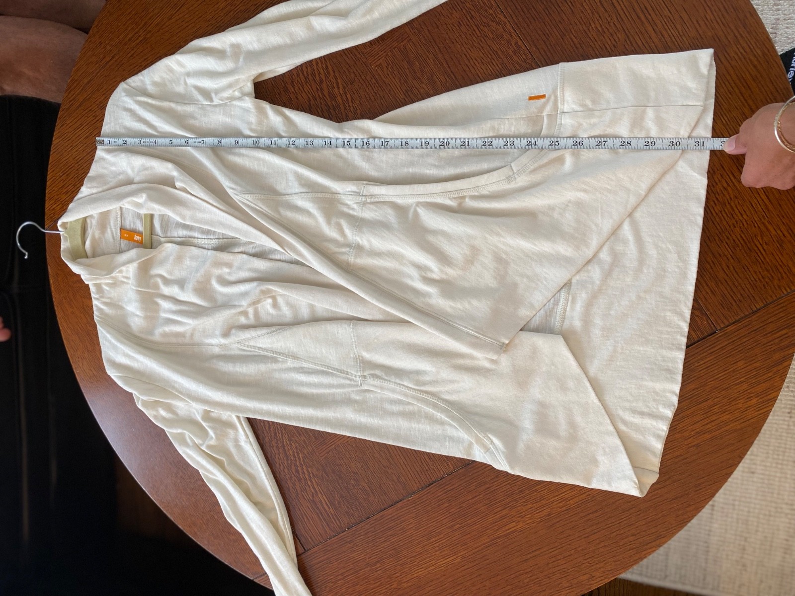 lucy Active-Cream cardigan/Wrap Size M