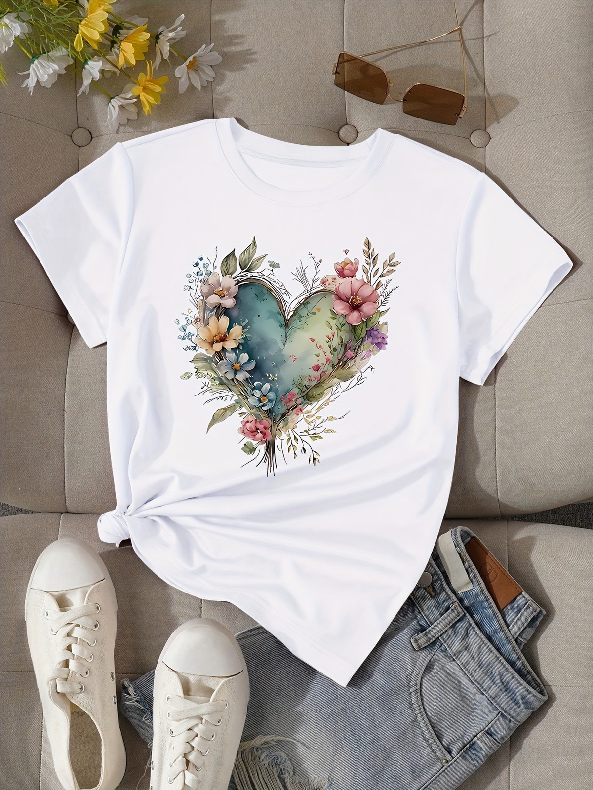 Watercolor Floral Heart Graphic Tee – Aesthetic Nature-Inspired Boho T-Shirt