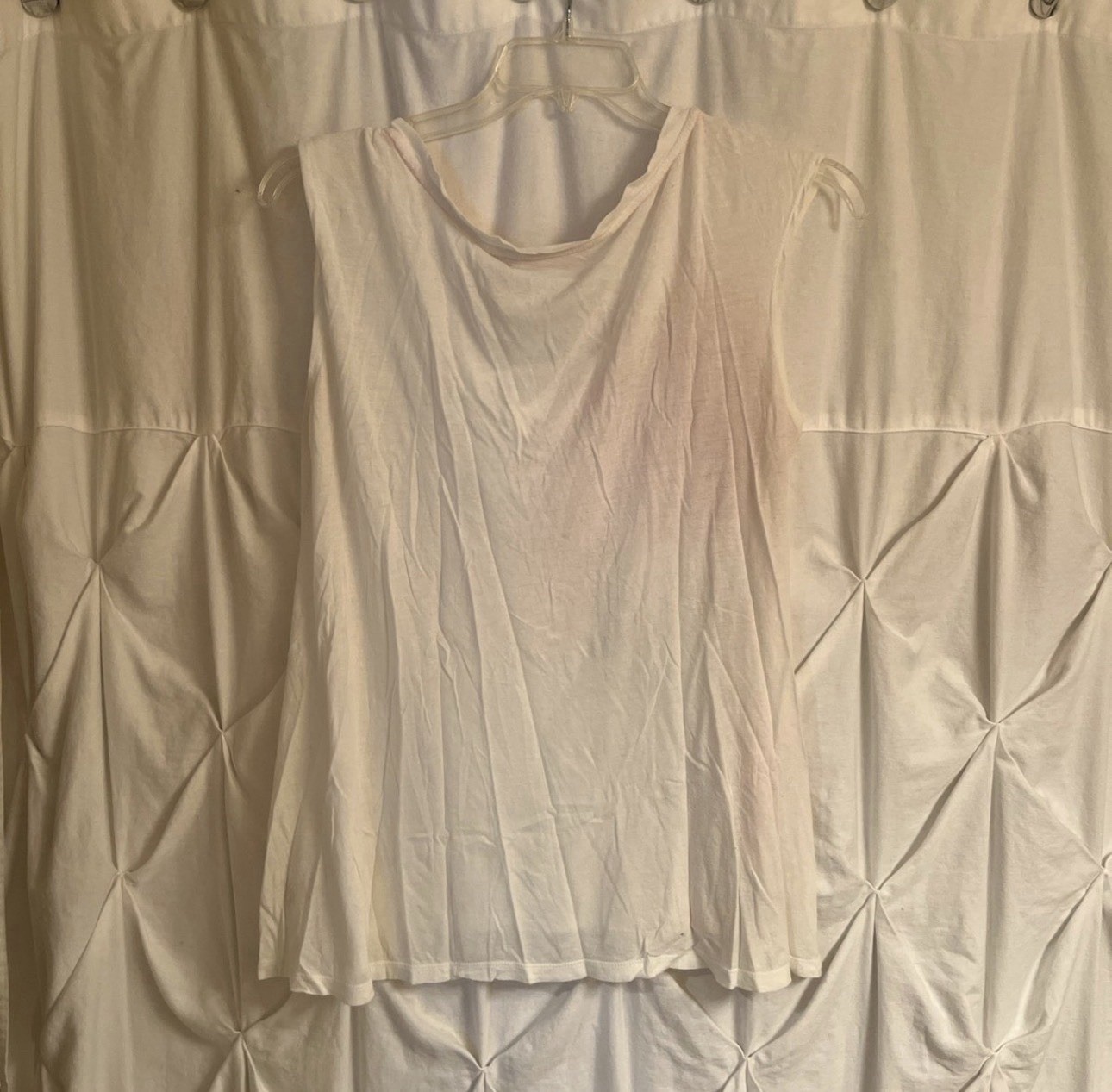 DKNY JEANS Women’s L Tank Top Sleeveless Scoop Neck Graphic Print White Pink