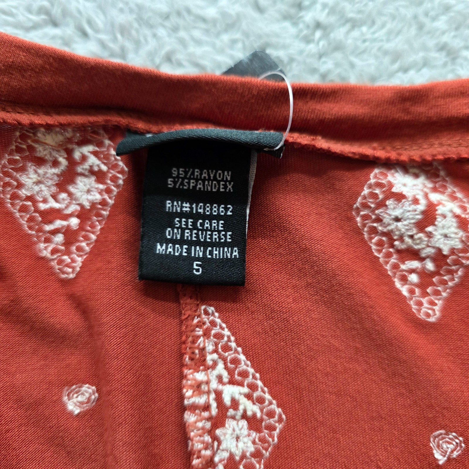 TORRID Blouse Women’s 5X Rust Embroider Floral V Neck Tunic Top NWT