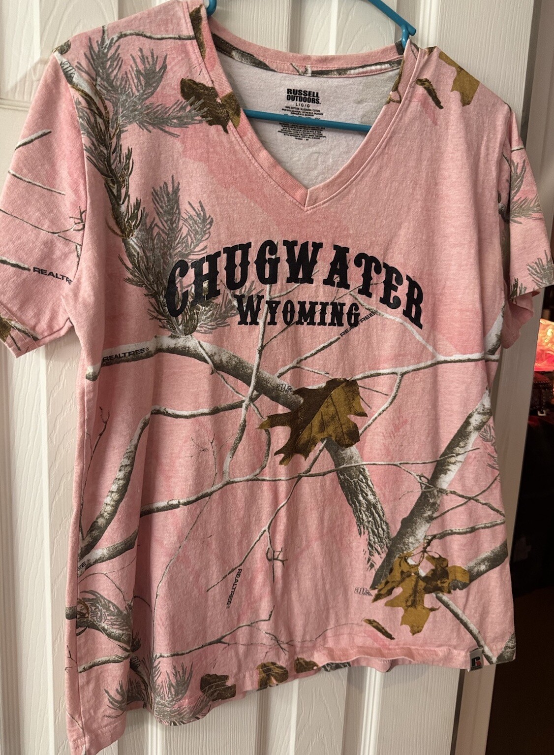 🪱🪱Russell Outdoors Women’s Chugwater Pink Camouflage T-shirt🪱🪱