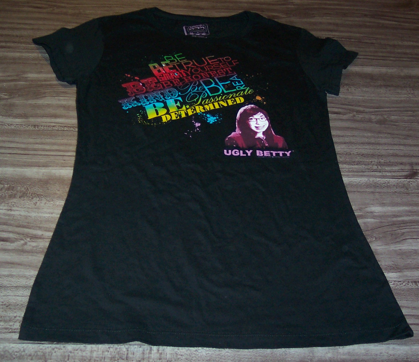 WOMEN’S TEEN JUNIORS UGLY BETTY TV Show T-shirt LARGE NEW