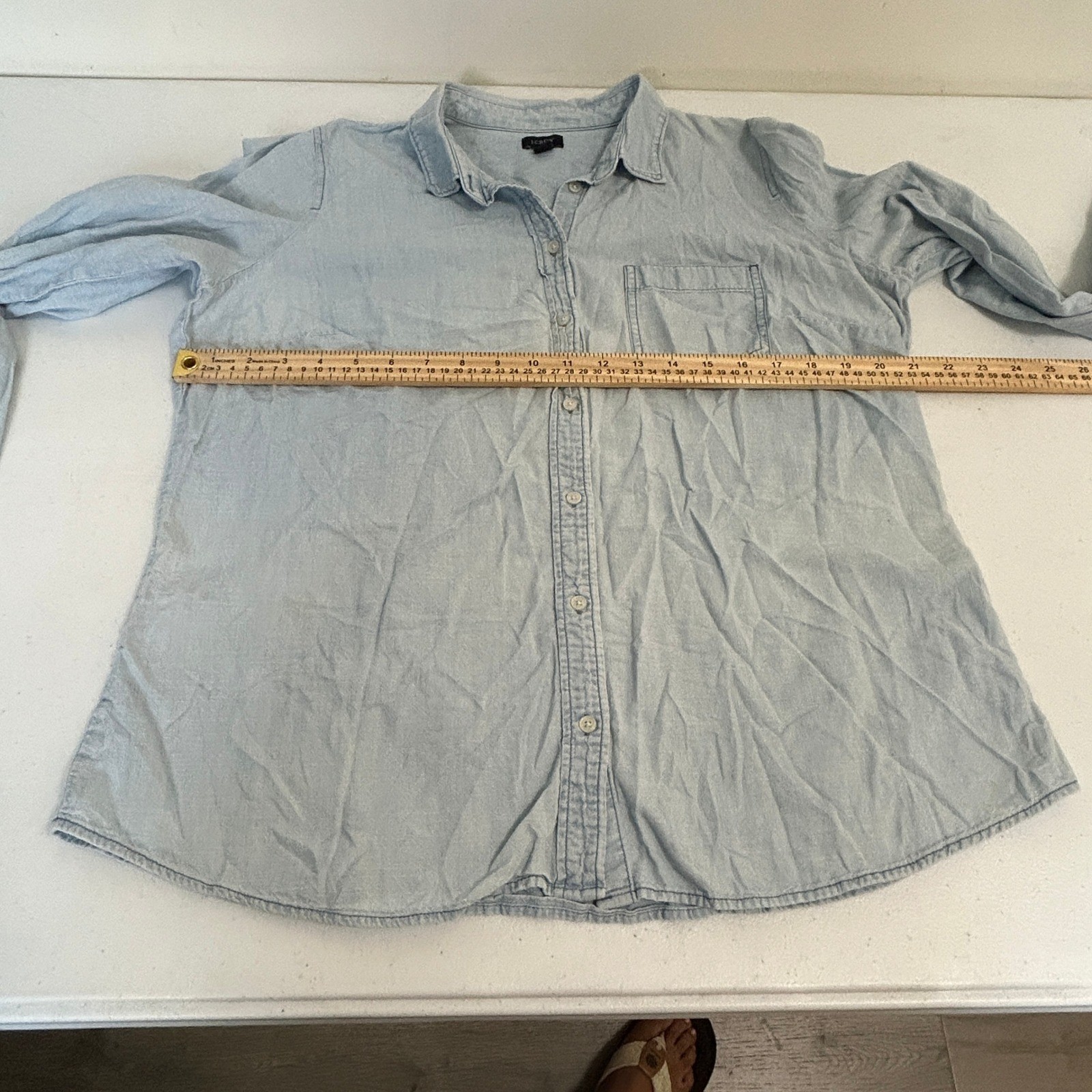 J.Crew Womens XL Light Wash Chambray Button Down Shirt Long Sleeve Pocket Blue