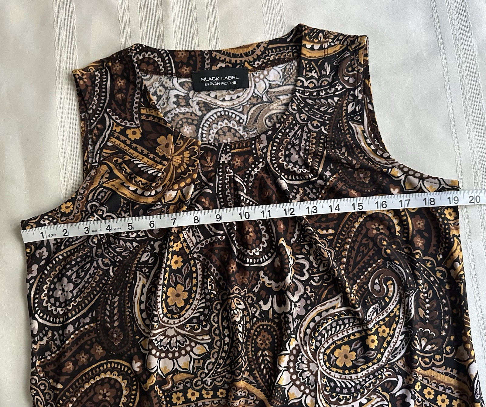 Black Label by Evan-Picone Paisley Print Sleeveless Blouse Size M Brown Gold