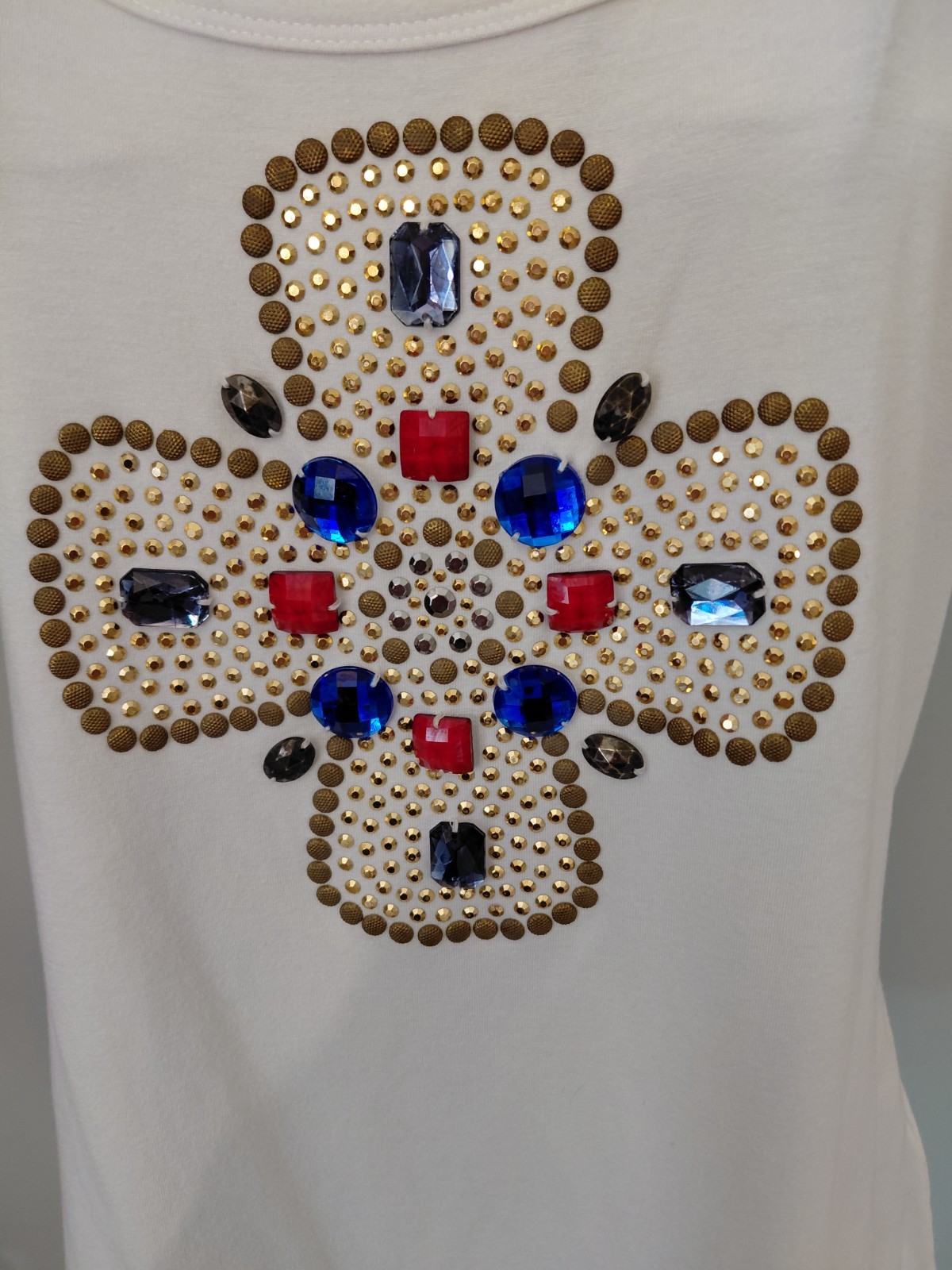 ST JOHN JEANS Classic White Tank Top Womens Sz XL Designer Beaded Studs