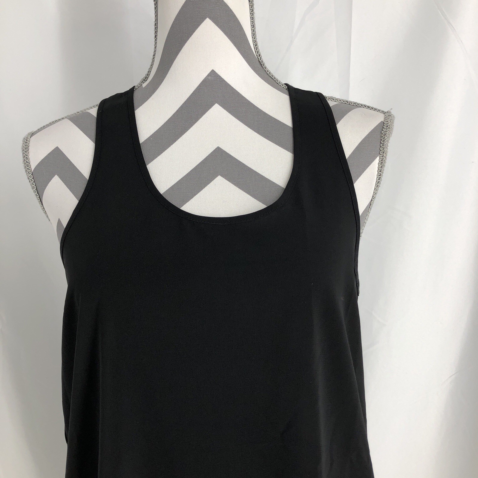 Abound Black Relaxed Fit Racerback Tank Size Small