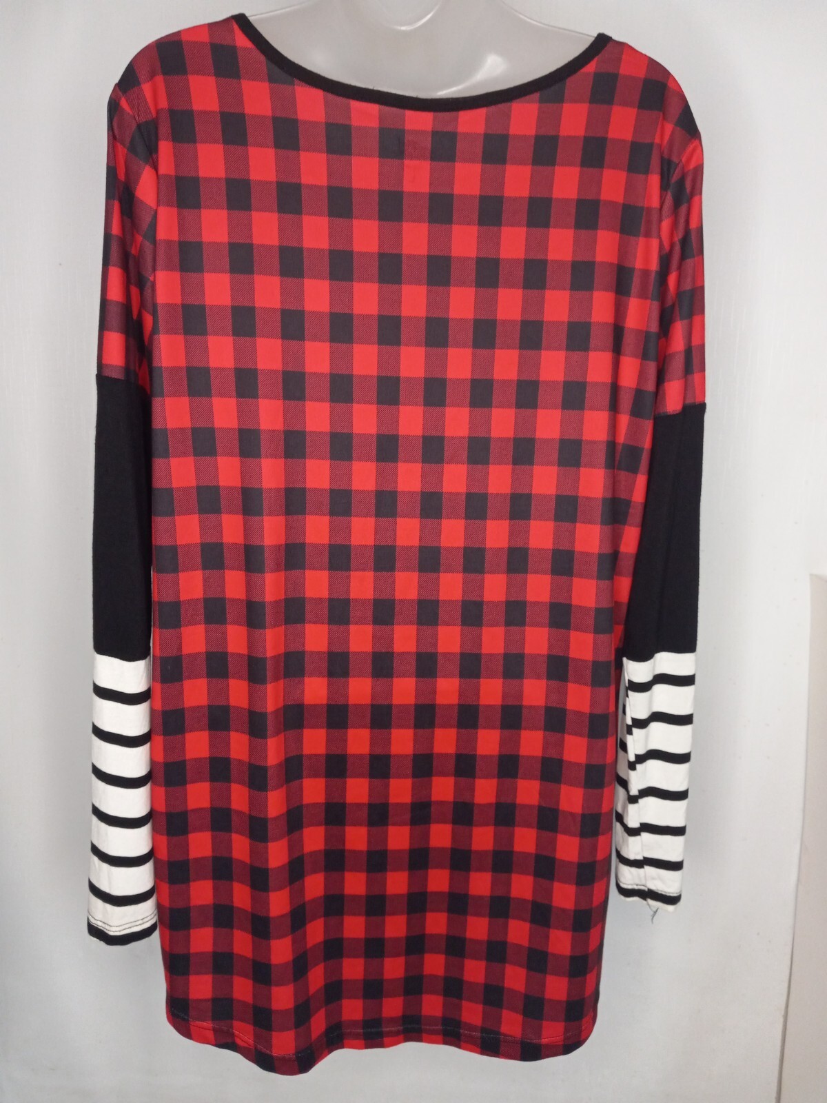 Tickled Teal Top Size Large Long Sleeve Red, Black & White Tagless Plaid