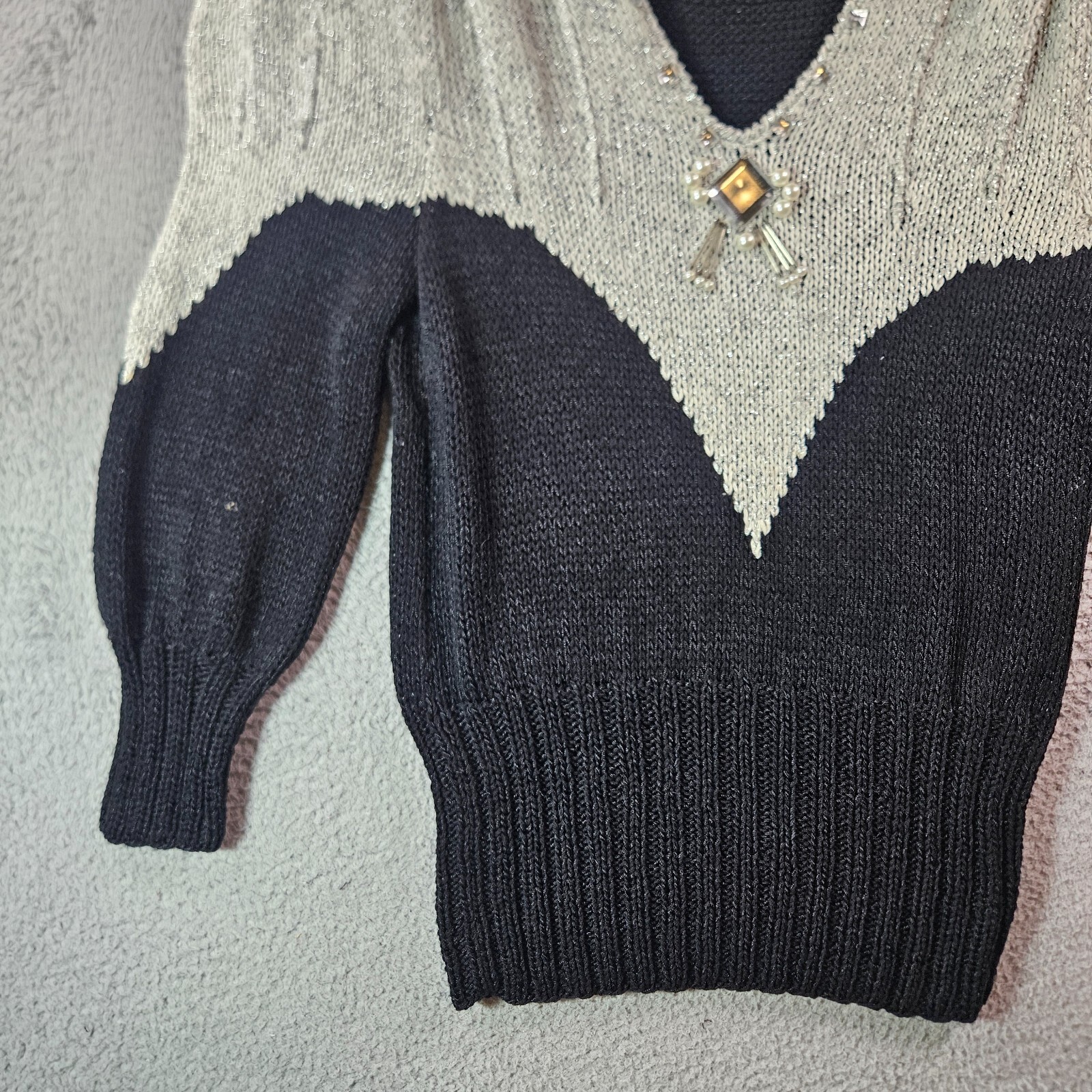 Viti Knit Top Women Medium Bead Embellished Glitter White Black Elegance