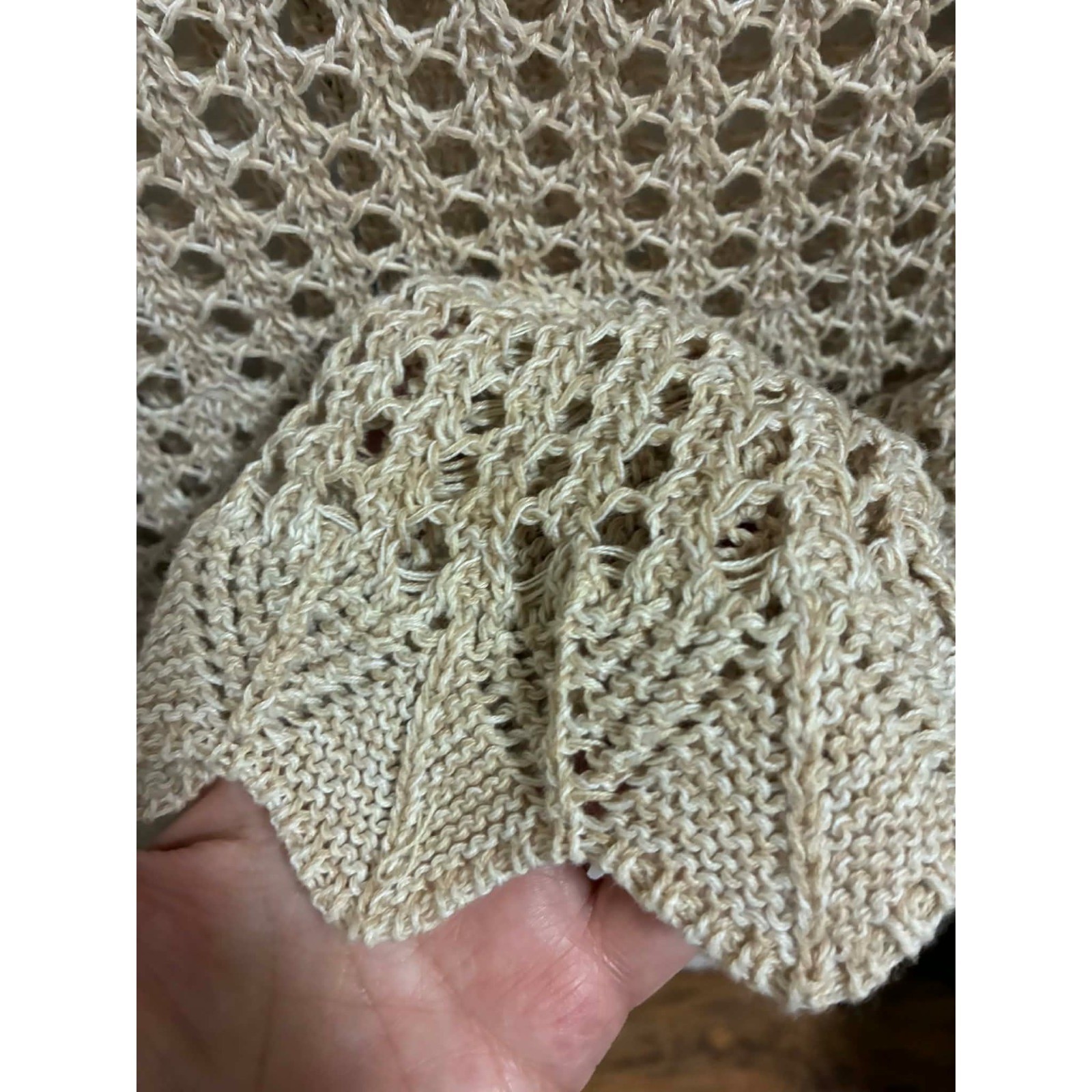 Love On a Hanger Top Womens XL Crochet Knit Long Sleeve Flounce Hem Boho