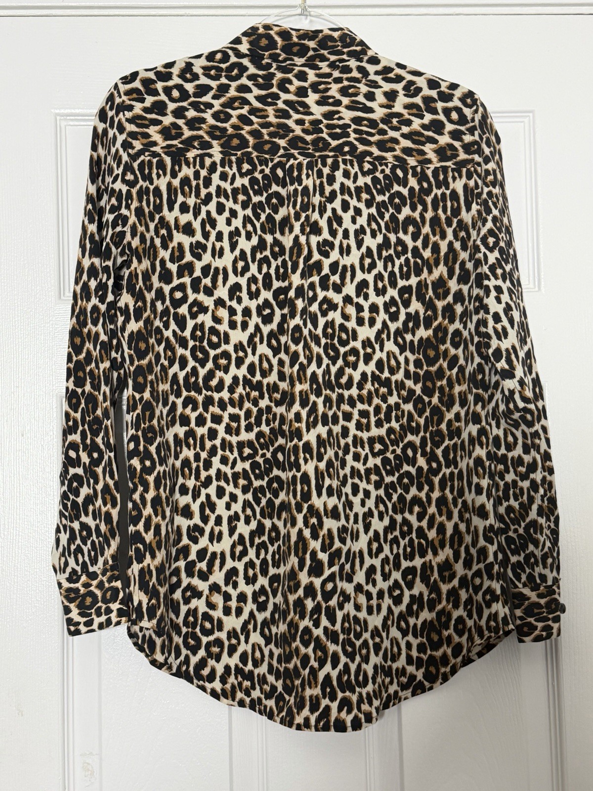 Equipment Femme Women’s Silk Long Sleeve Button Down Blouse Animal Print Small
