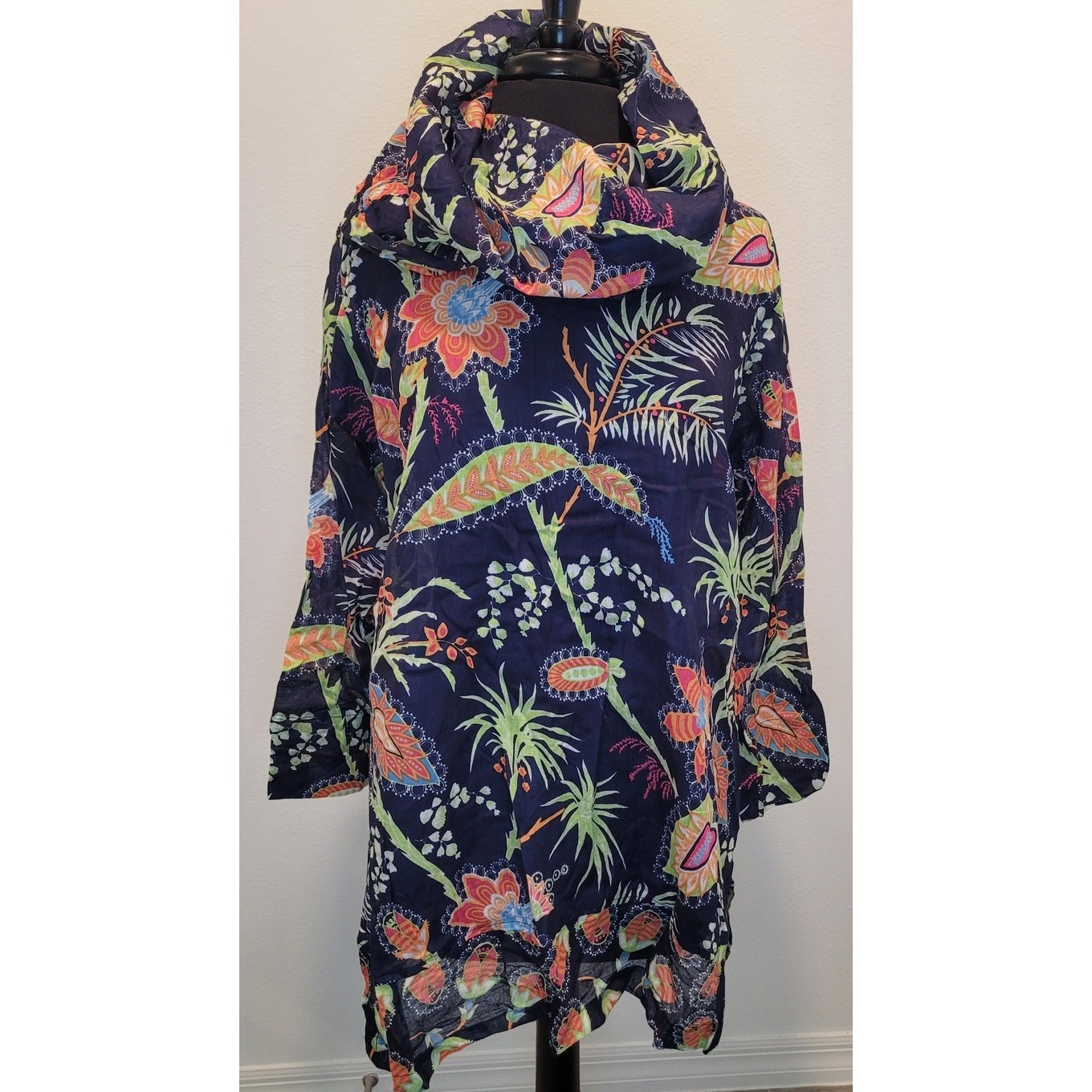 Gretchen Scott Navy Floral Tunic Cover Up Large Coastal Resort