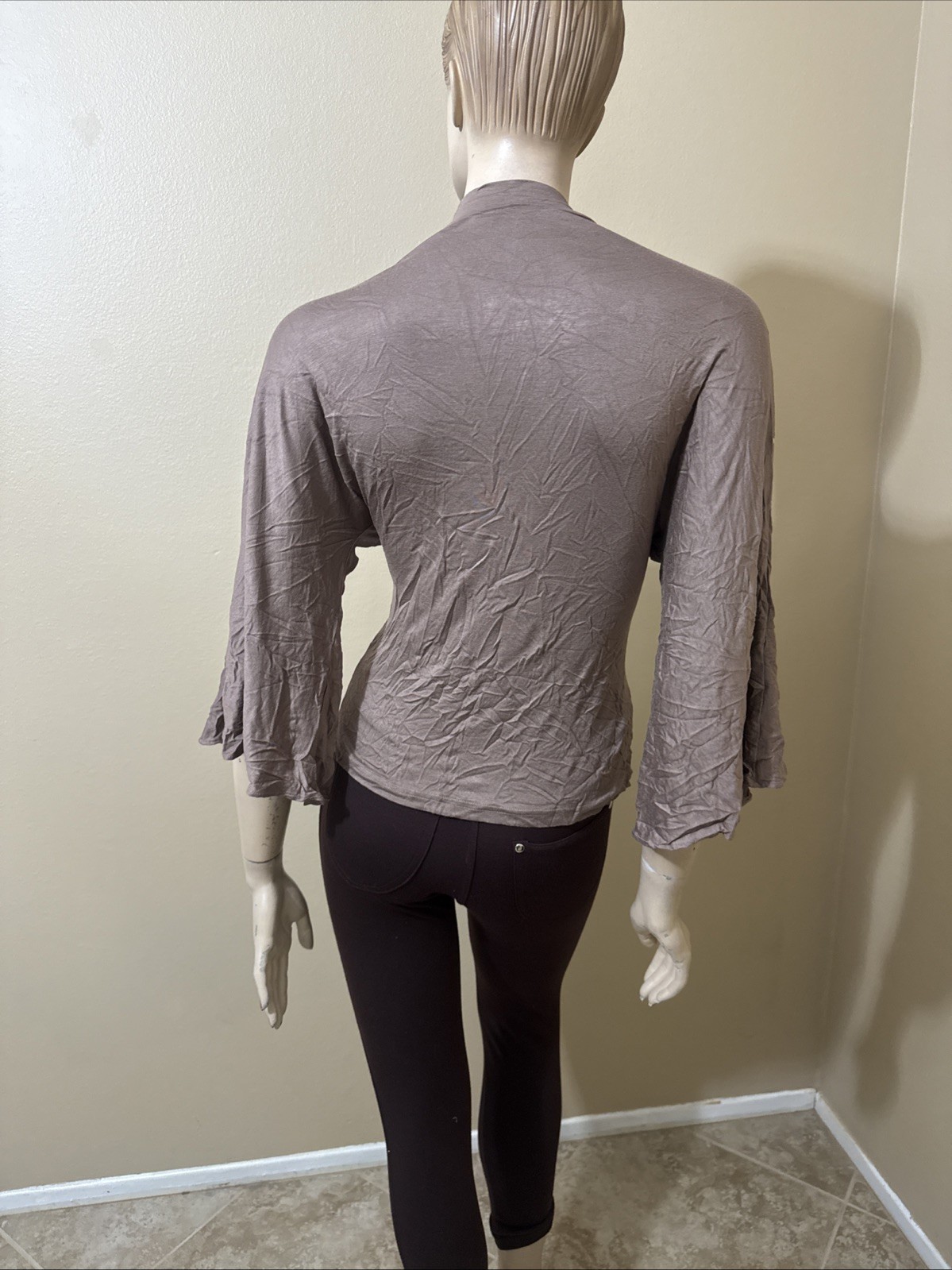 Women’s Beige Rayon Casual Party Stretch Beaded Pleated Bow Size S Blouse Top