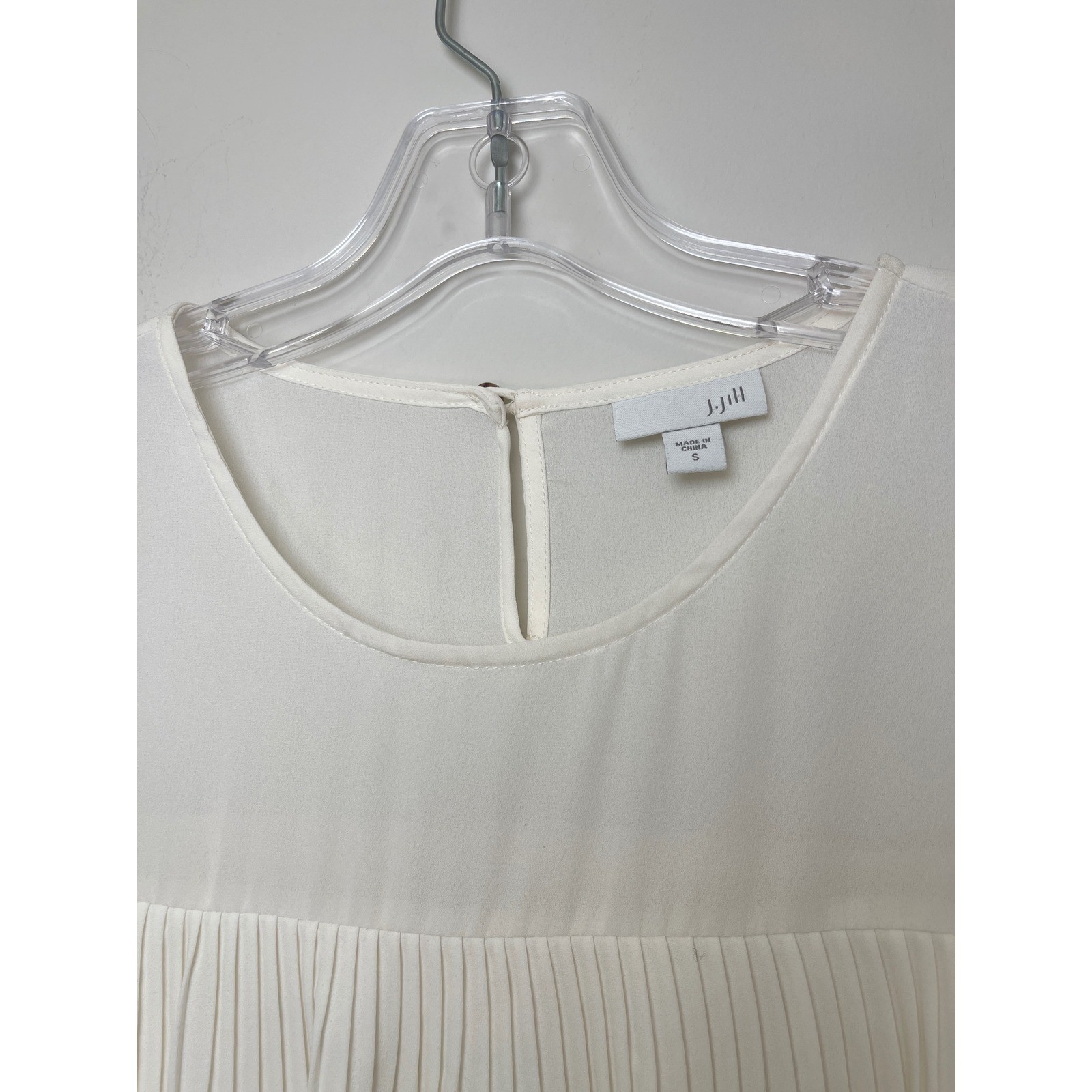 J. Jill Ivory Tiered Pleated Blouse Long Sleeve S Small Romantic Office Preppy