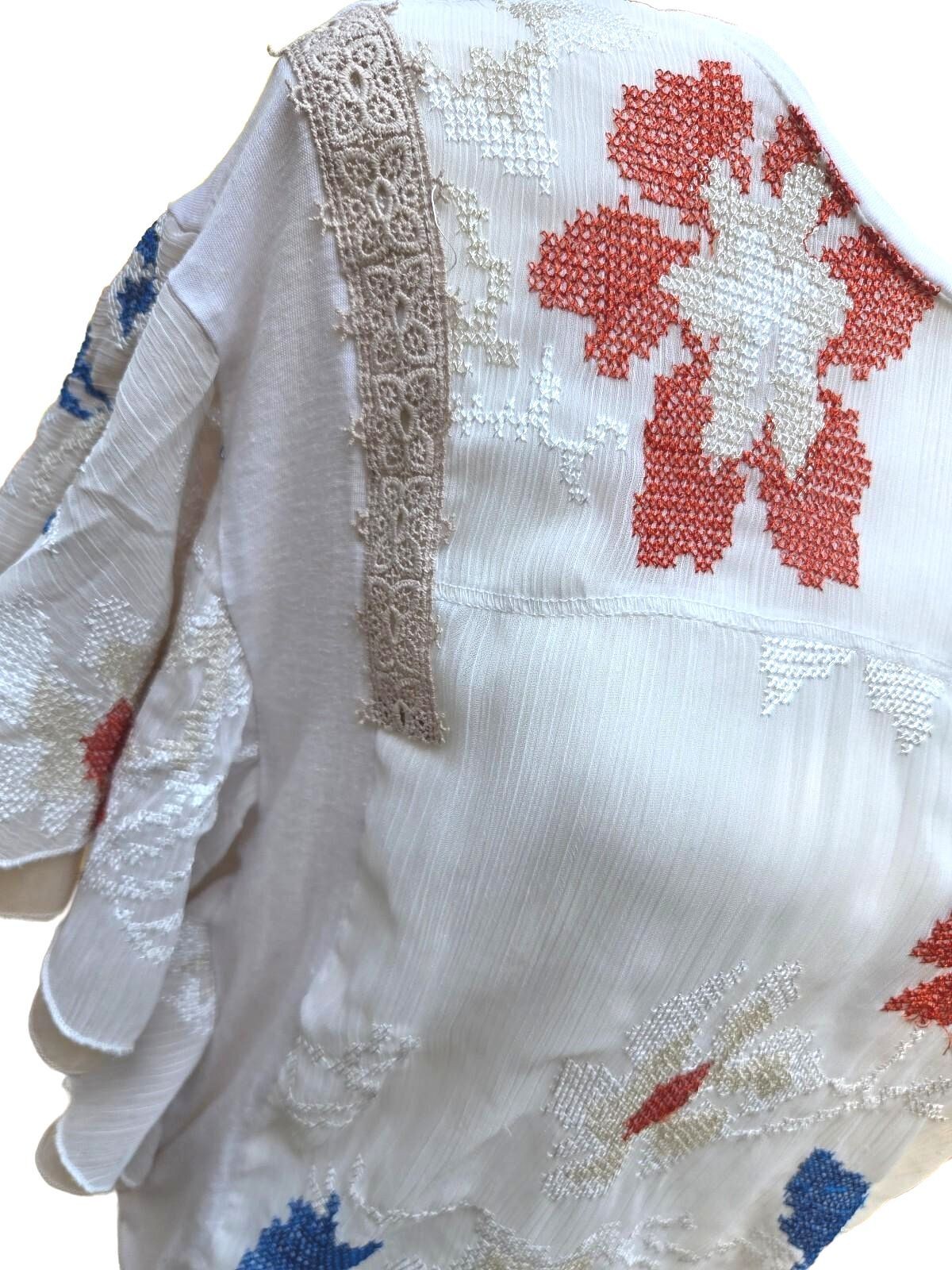 Boho Embroidered Whimsy Linen Blend Blouse White Red Blue Flowy Ruffle Sleeve M