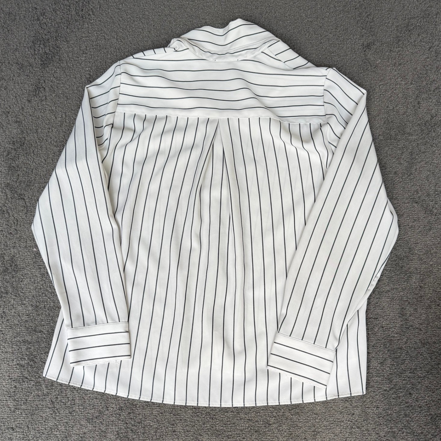 Modern Works Womens Small White Black Pinstripe Button Down Blouse Long Sleeve