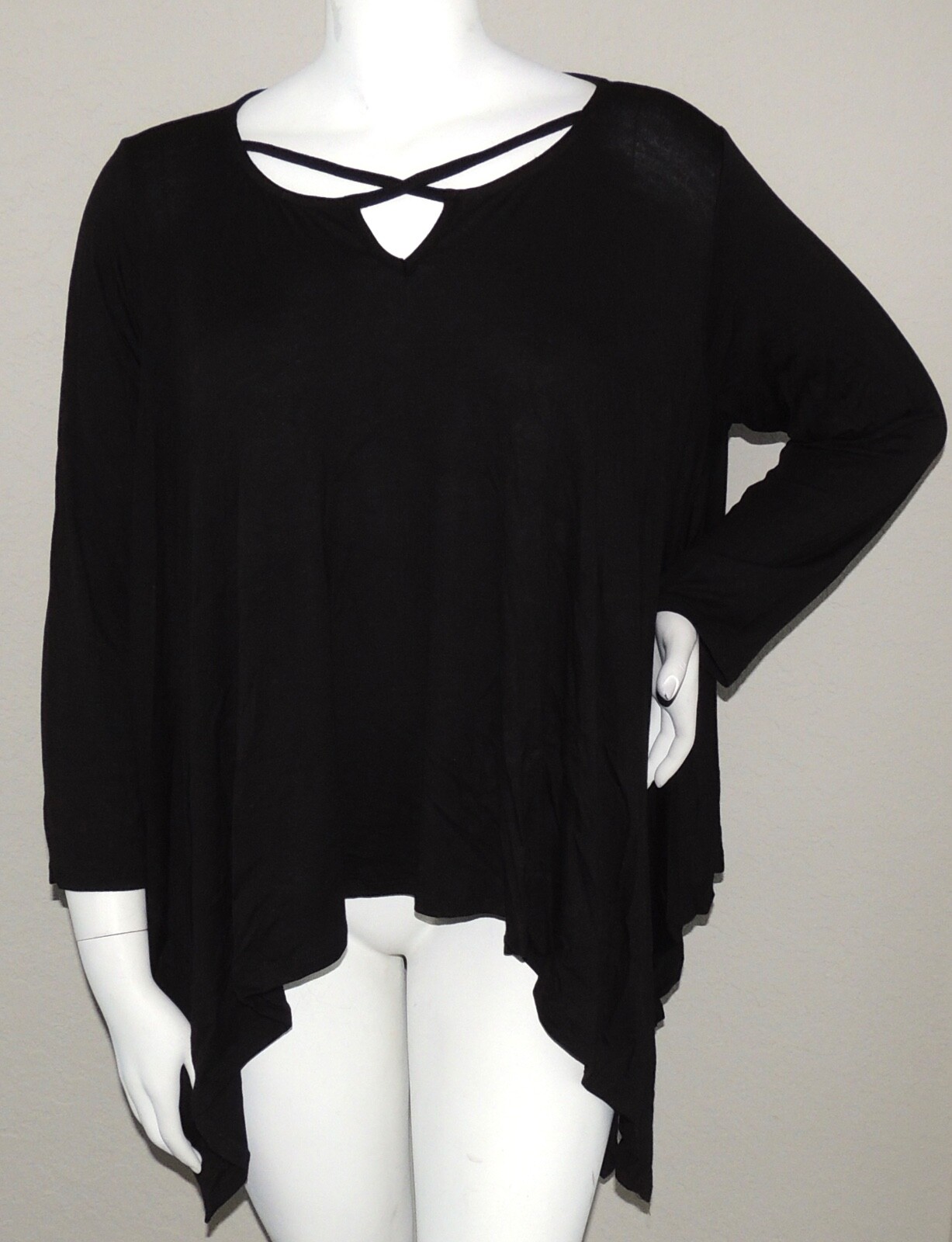 Canari Criss Cross Keyhole Asymmetrical Draped Swing Top Black Plus 1X 3X – New!