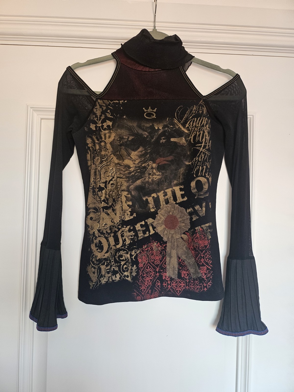 Save the Queen! Mesh Graphic Print Cut-Out High Neck Bell Sleeve Top S
