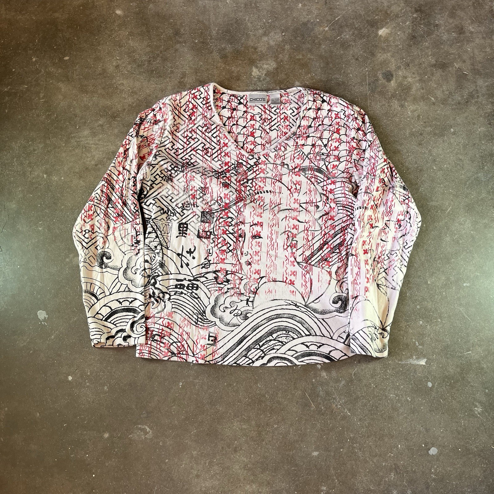 Women’s Red/White ancient China Painting Graphic CHICOS Long Sleeve