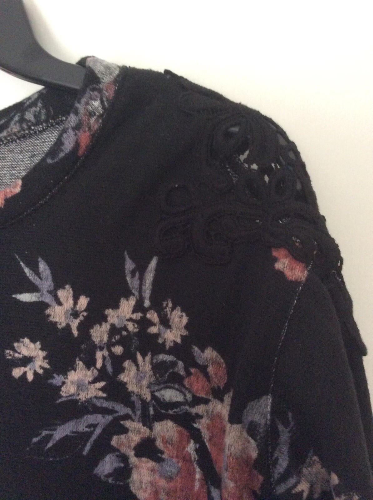 Three Pink Hearts Womens Tunic Top Size Medium NWT Black Floral Lace