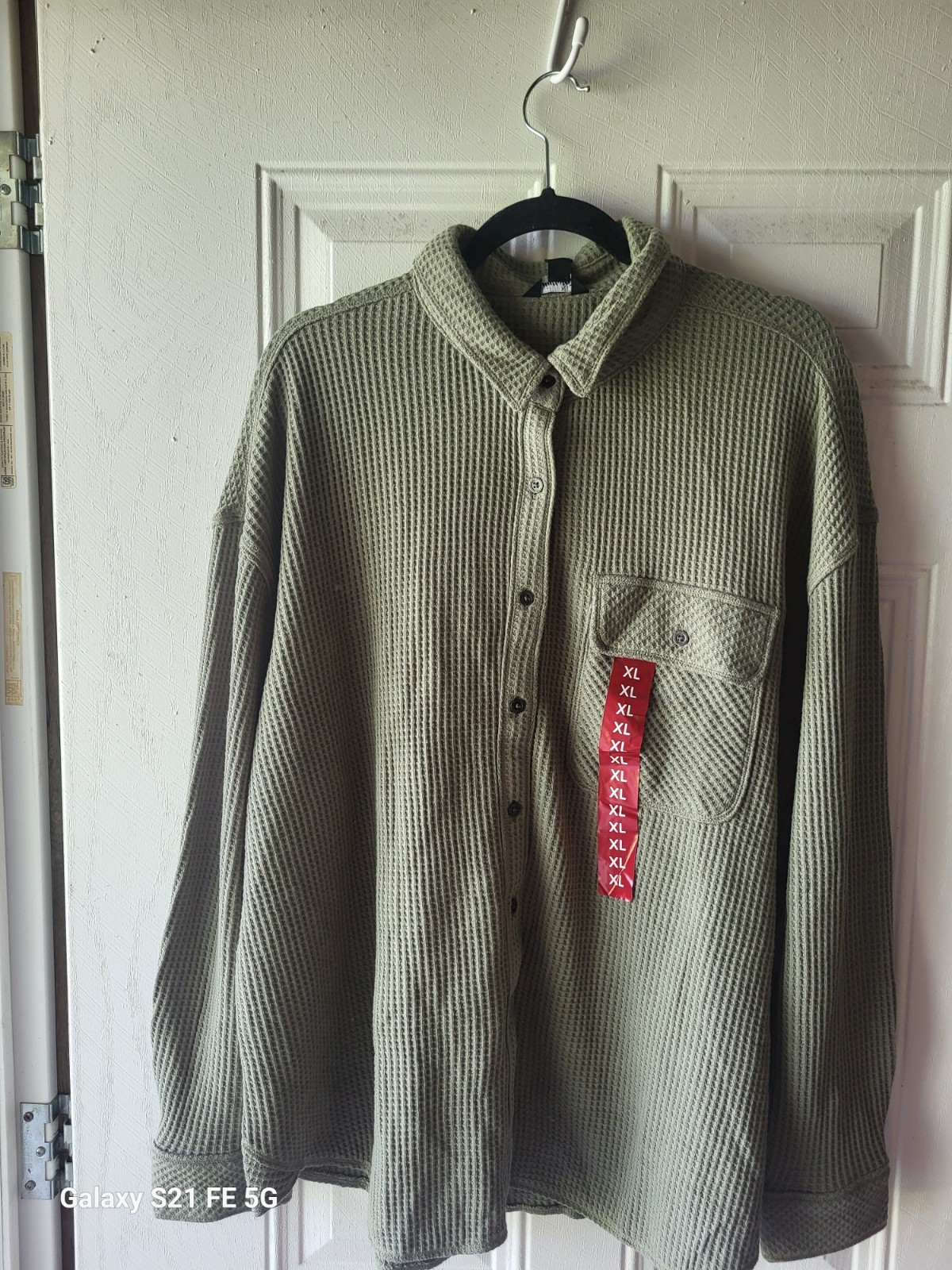 Lovely Women’s Buffalo Waffle Button-Down Top Size XLarge. Color Sage Green