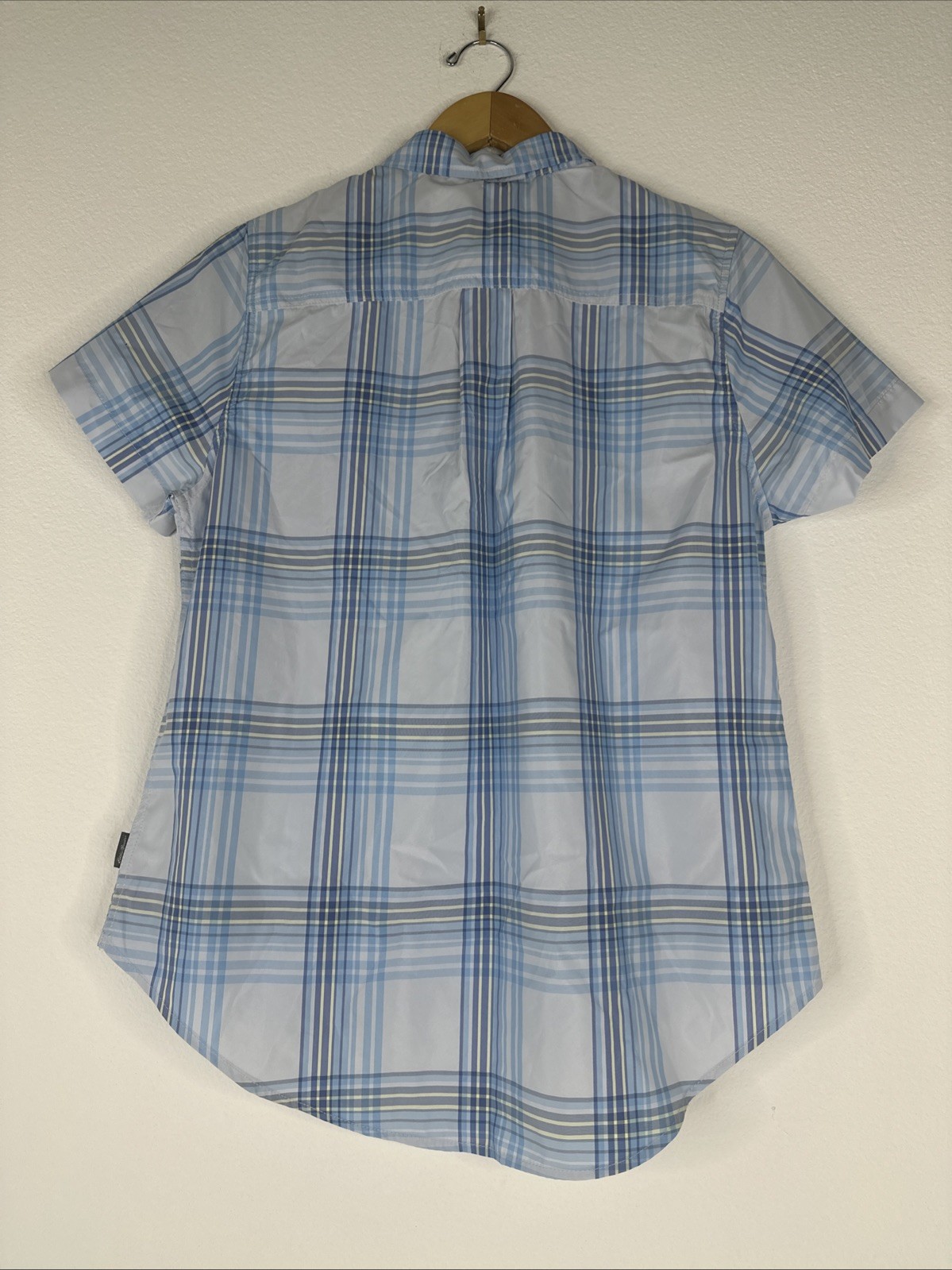 Eddie Bauer Womens Short Sleeve Moisture Wicking Adventure Shirt Size M Blue NEw