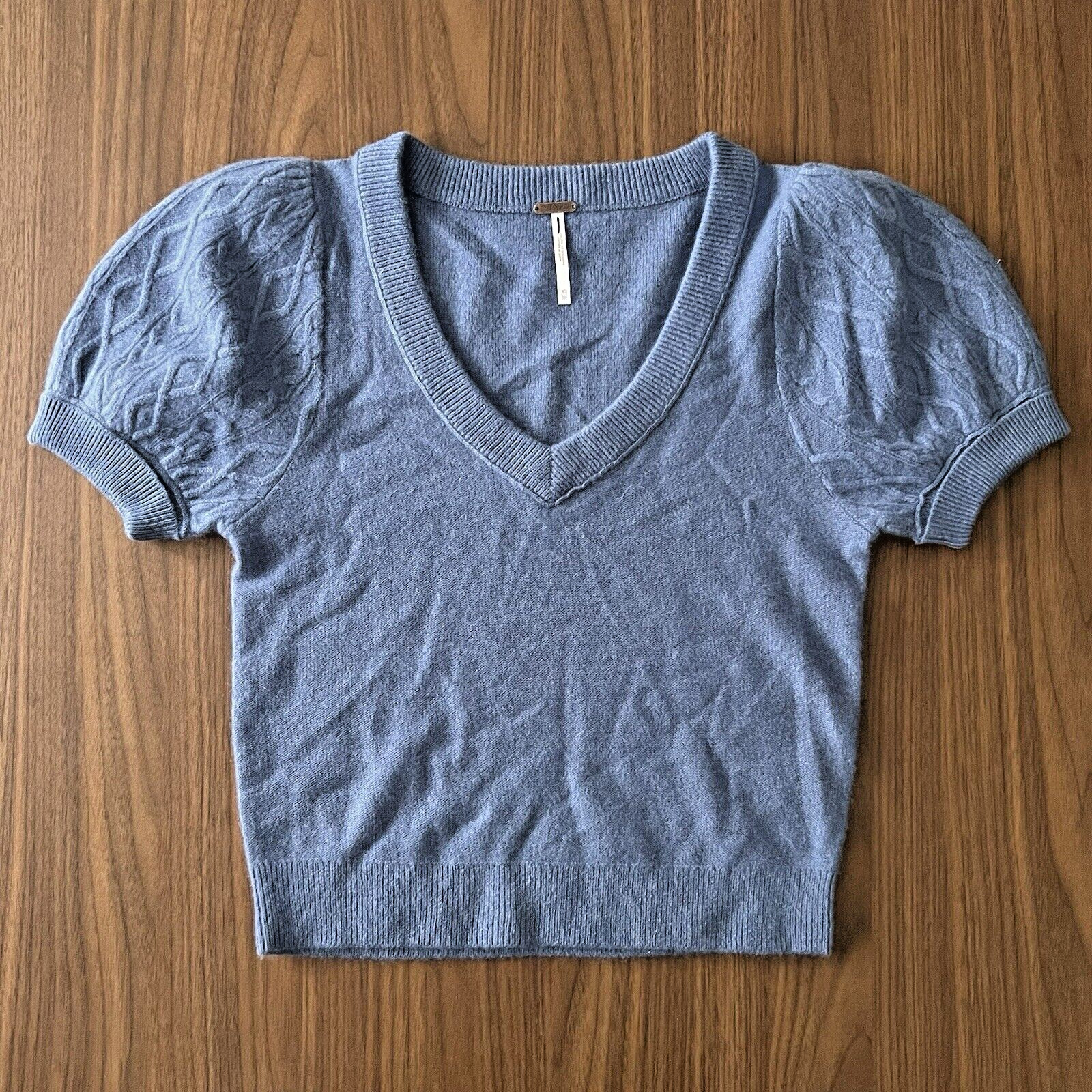 Free People Annabel Cashmere V-Neck size XS Slightly Cropped Shirt Puffy Sleeve