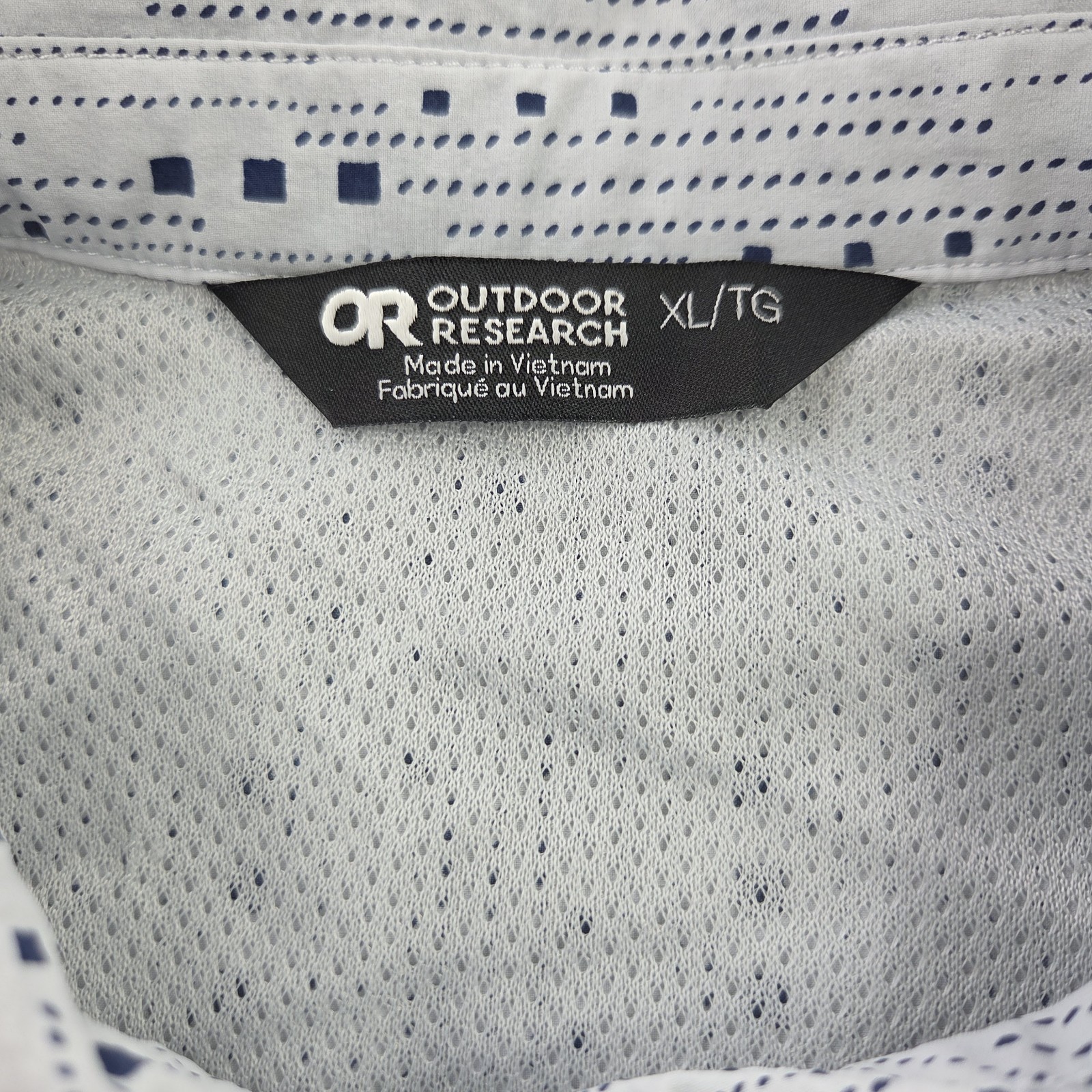 Outdoor Research Women’s XL Ligh Blue Astroman Short Sleeve Button Up Sun Shirt