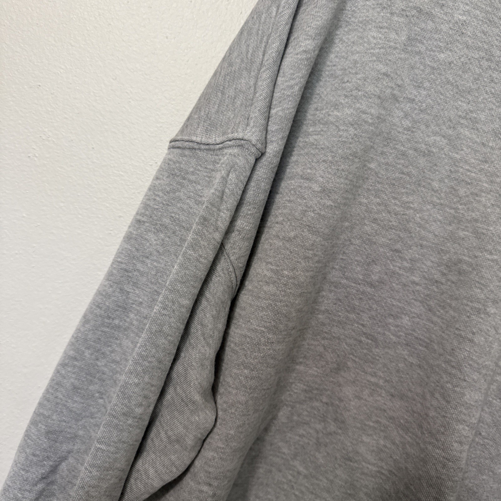OFFLINE by Aerie Gray Knit Cropped Top Size Large Drawstring Ruched Thumb Holes