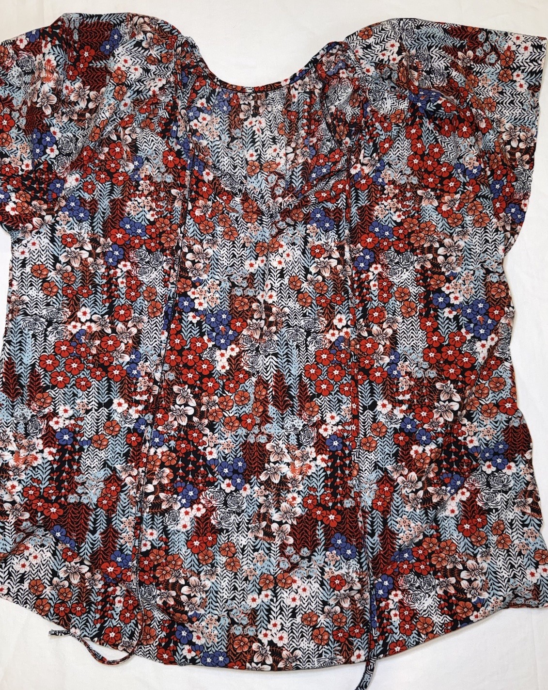 Floral Patterned Women’s Blouse, Size 2XL