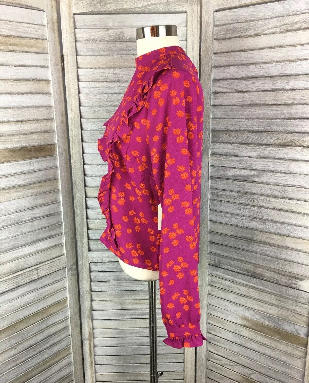 Forever 21 Ruffle Front Floral Top Sz S Nwt Fall Winter Spring Summer Daisy
