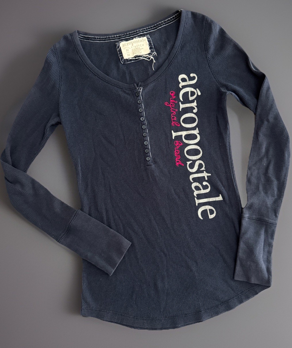 Aeropostale NYC Waffle Henley Top M Bella Swan Y2K Long Sleeve Navy Button