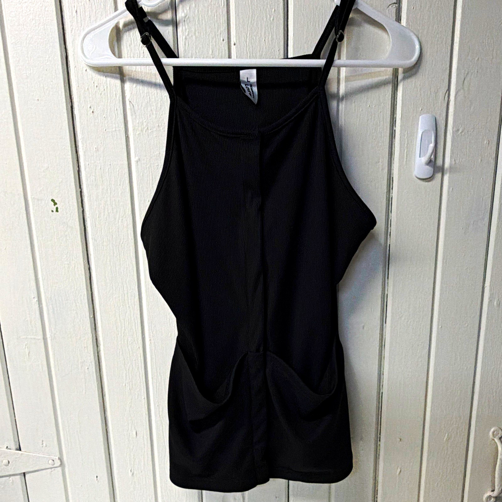 Designed by Love breast cancer opens in front two pocket tank top Large