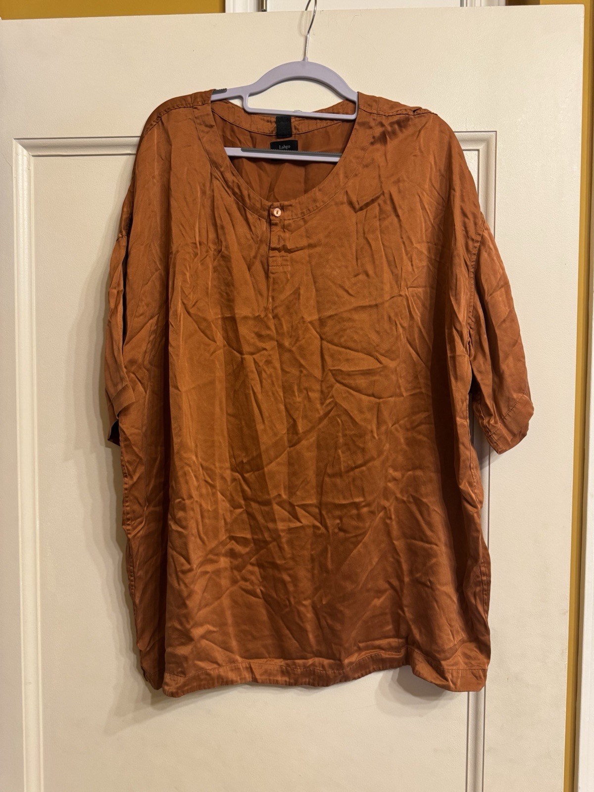 Lahgo Brown Silk Satin Short Sleeve Button Blouse Women’s Size L Solid